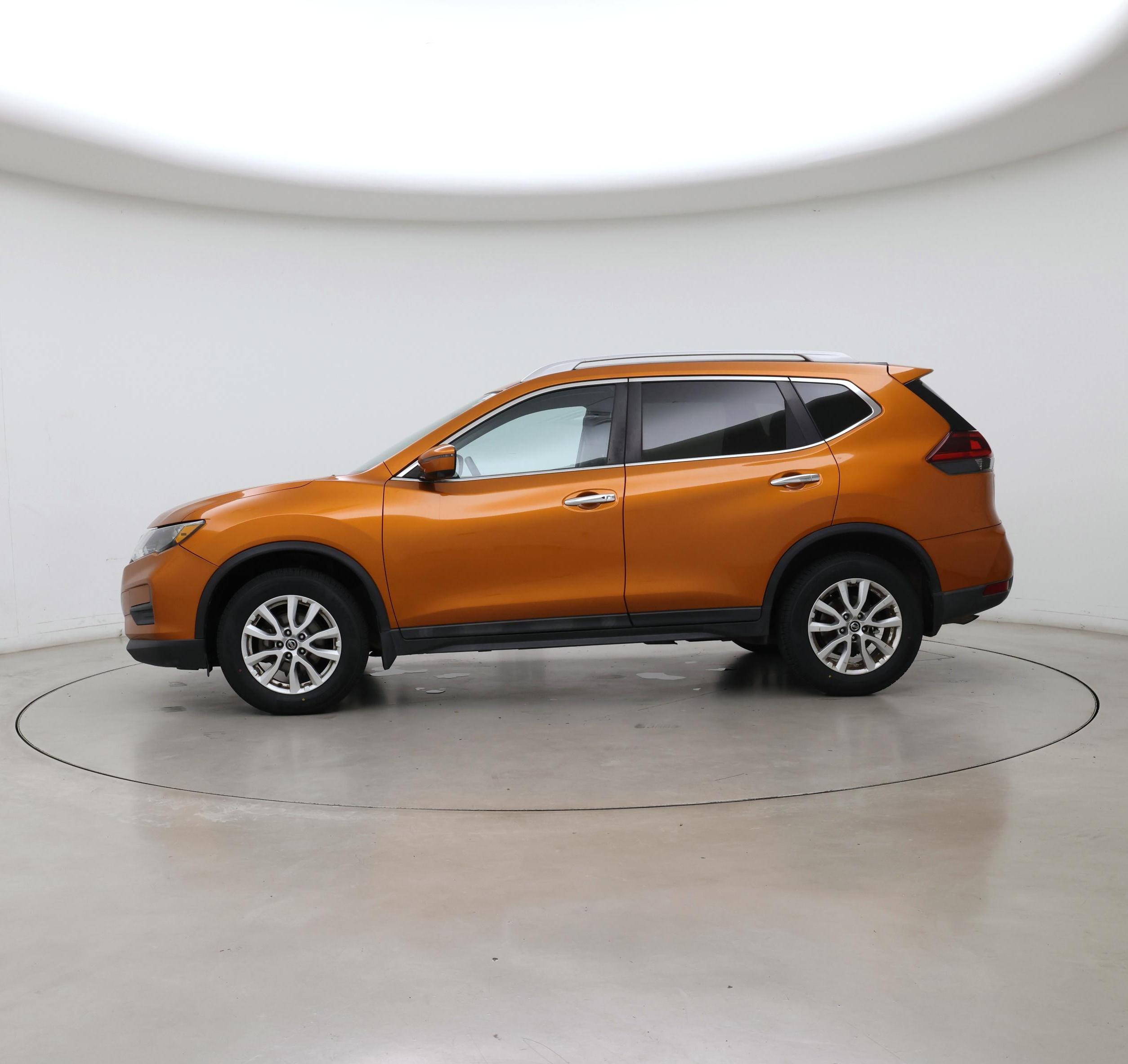 Thumbnail: 2018 Nissan Rogue - 3