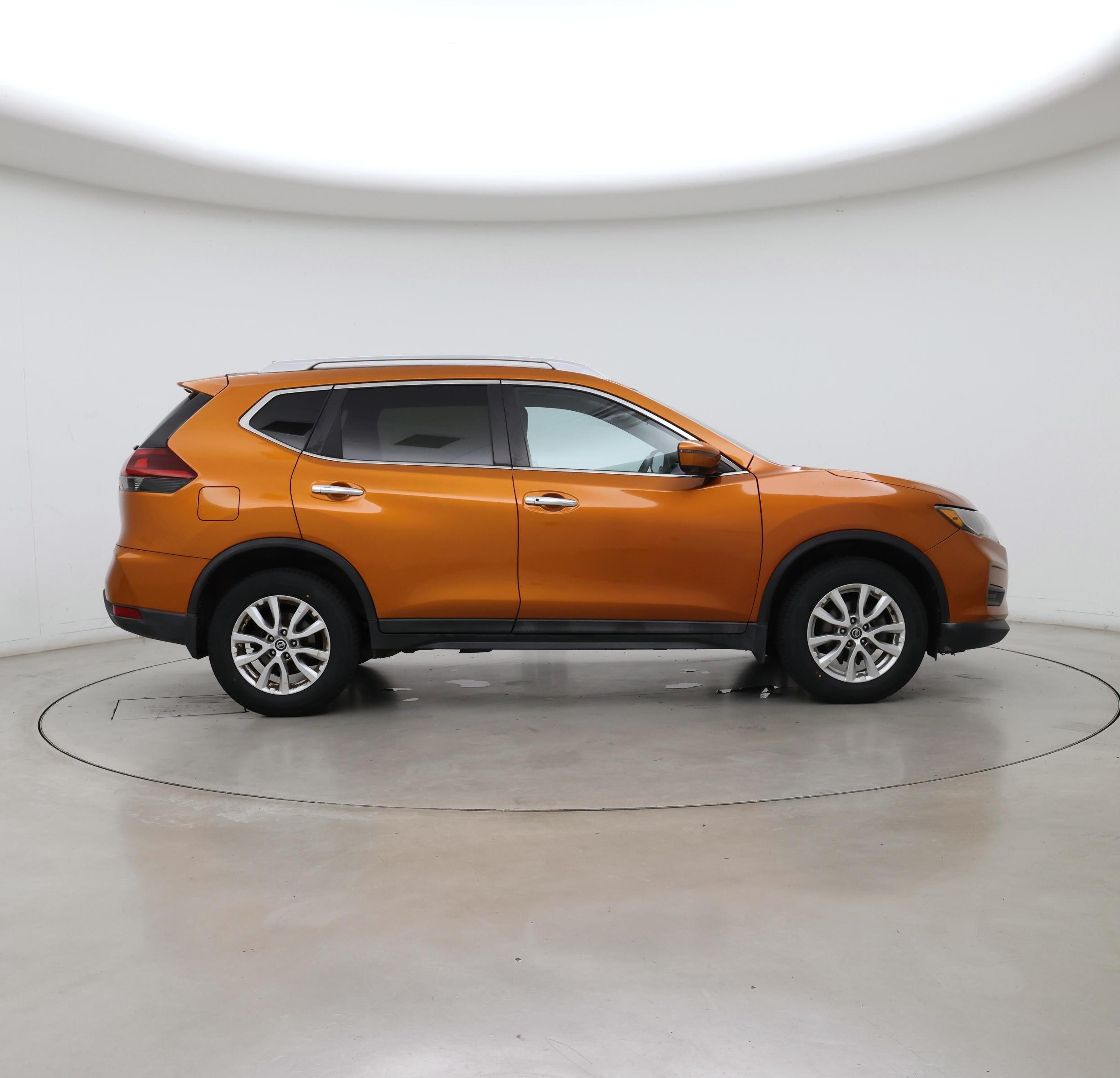 Thumbnail: 2018 Nissan Rogue - 7