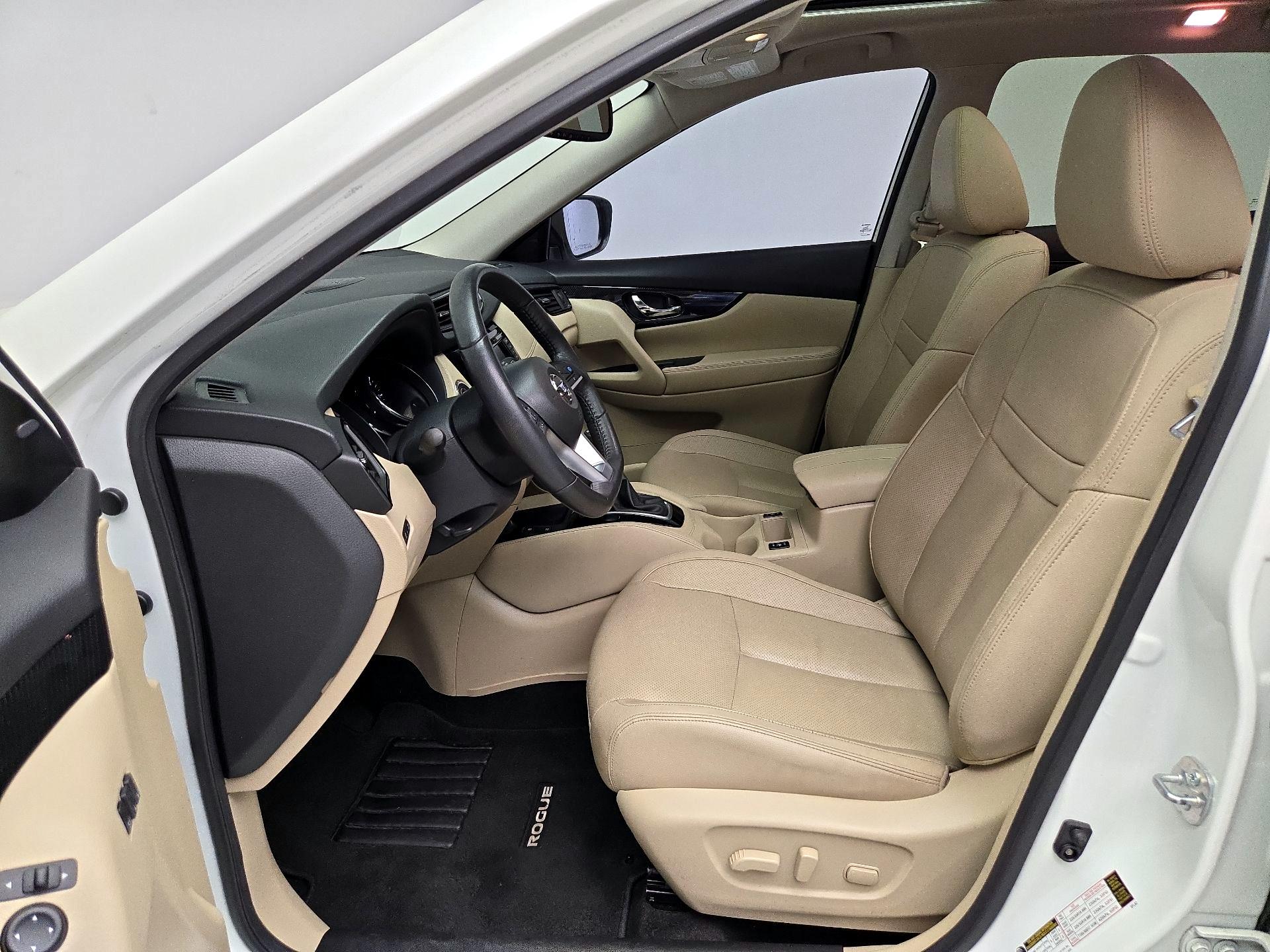 Thumbnail: 2020 Nissan Rogue - 11