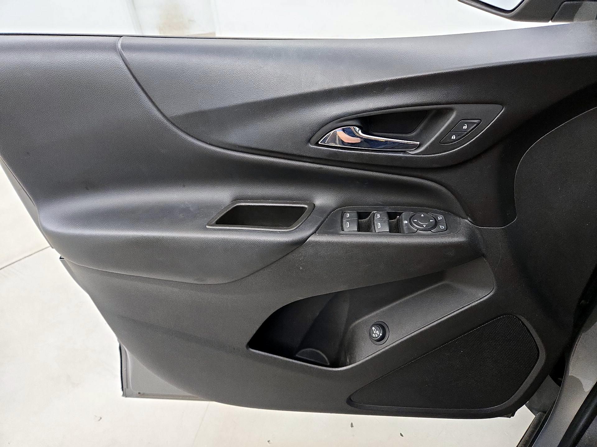 Thumbnail: 2019 Chevrolet Equinox - 12