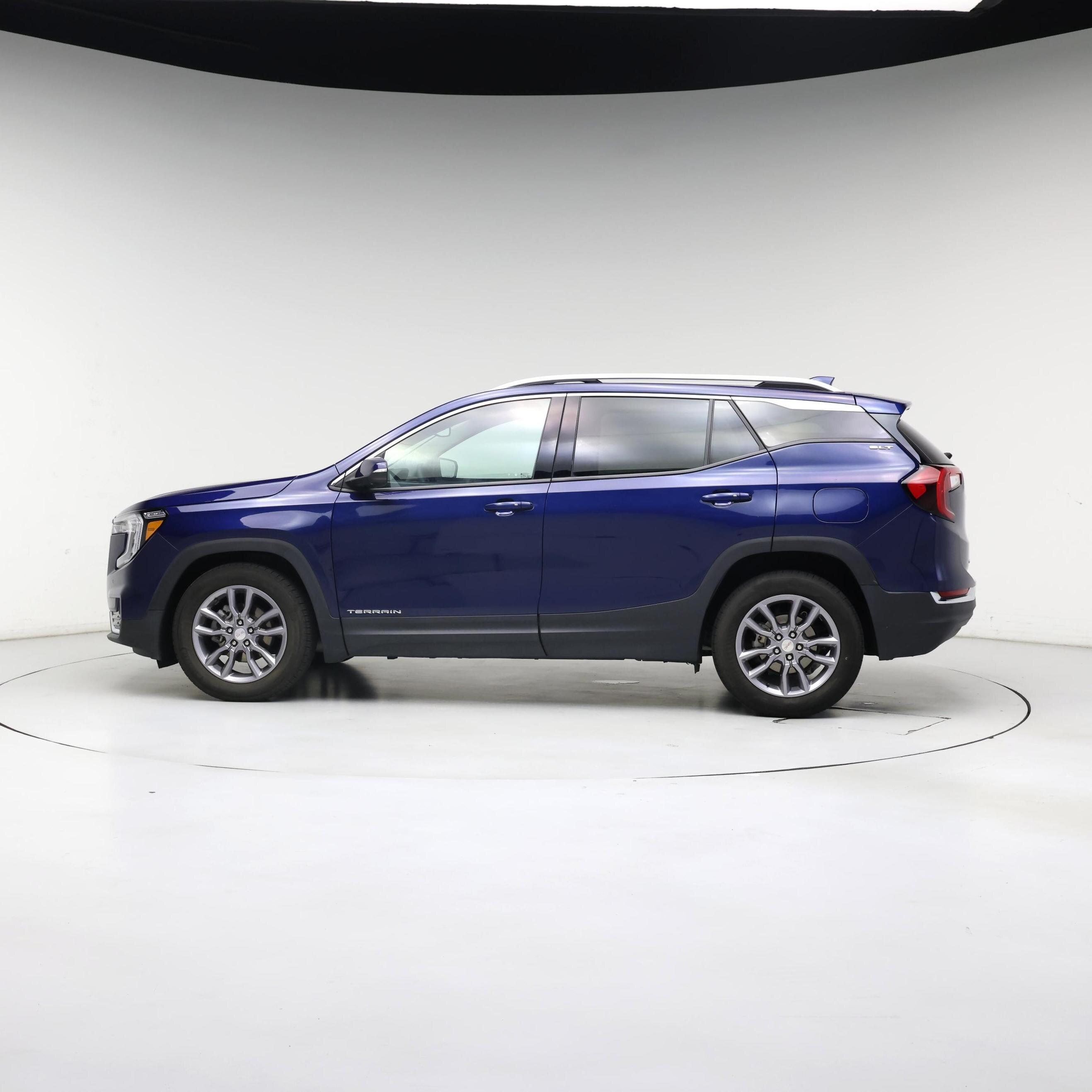 Thumbnail: 2022 GMC Terrain - 3
