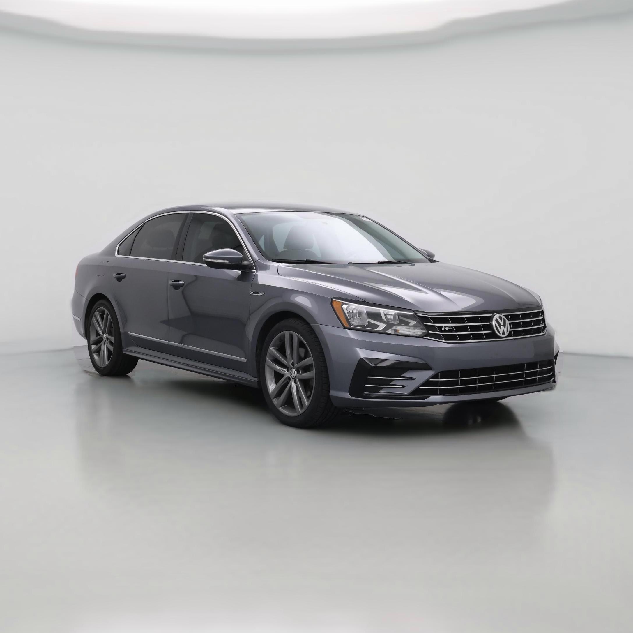 Thumbnail: 2017 Volkswagen Passat - 1