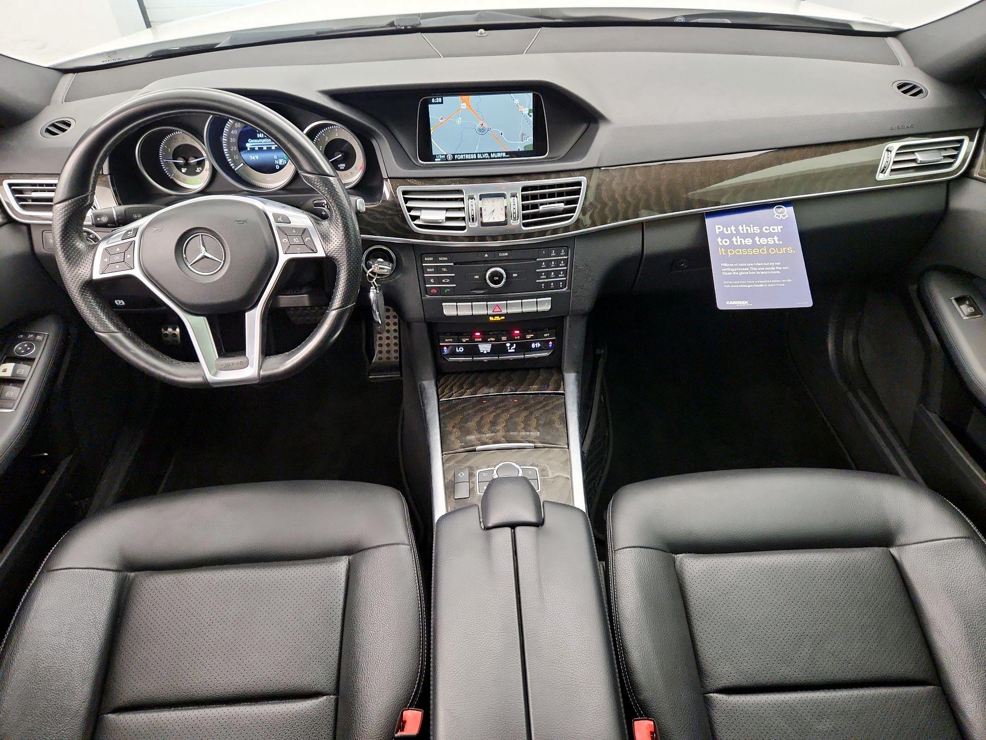 Thumbnail: 2016 Mercedes-Benz E-Class - 9
