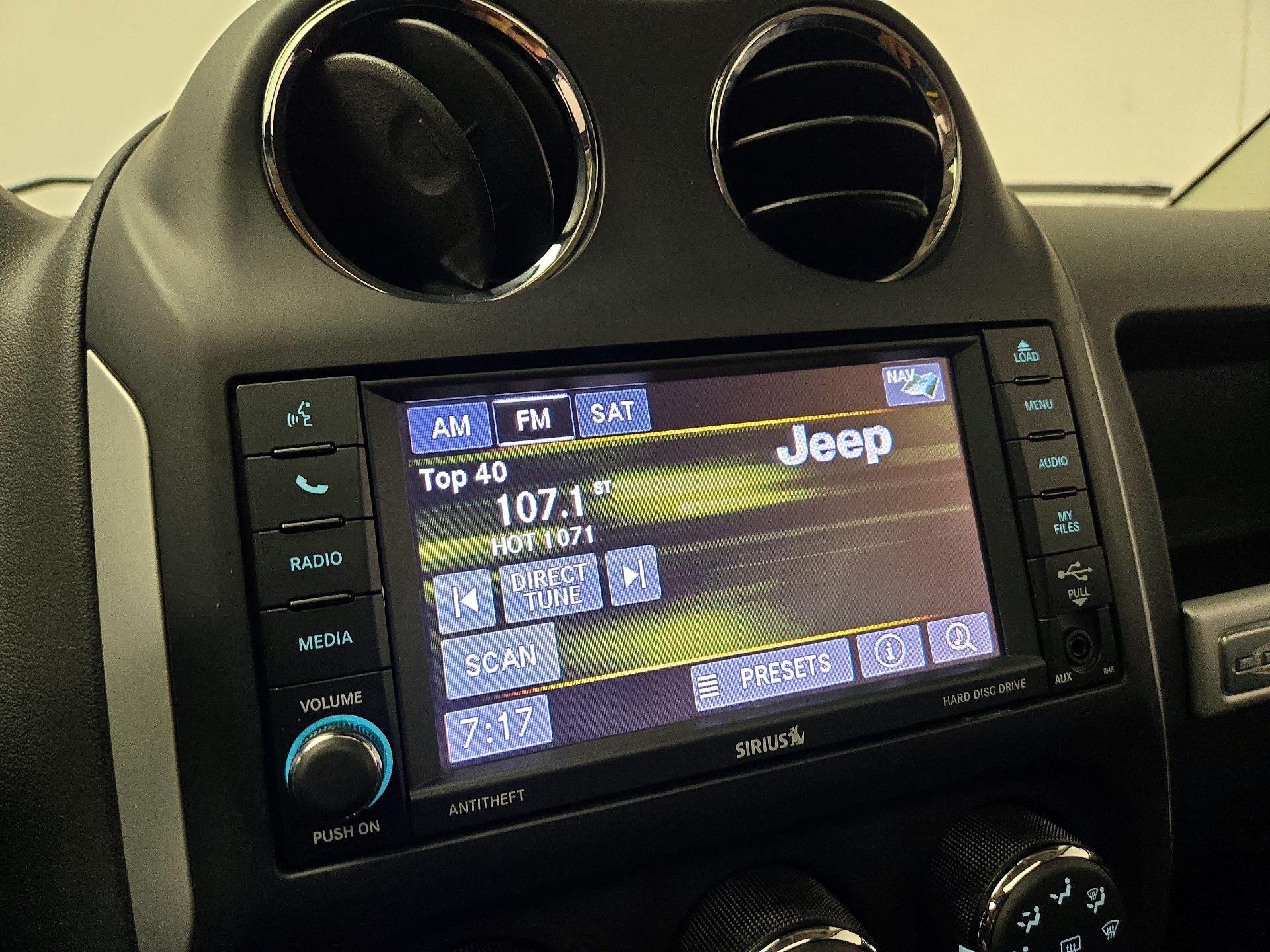 Thumbnail: 2017 Jeep Compass - 14