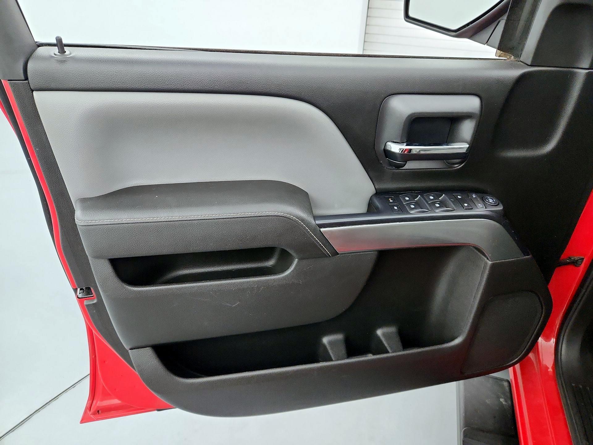 Thumbnail: 2015 Chevrolet Silverado 1500 - 12