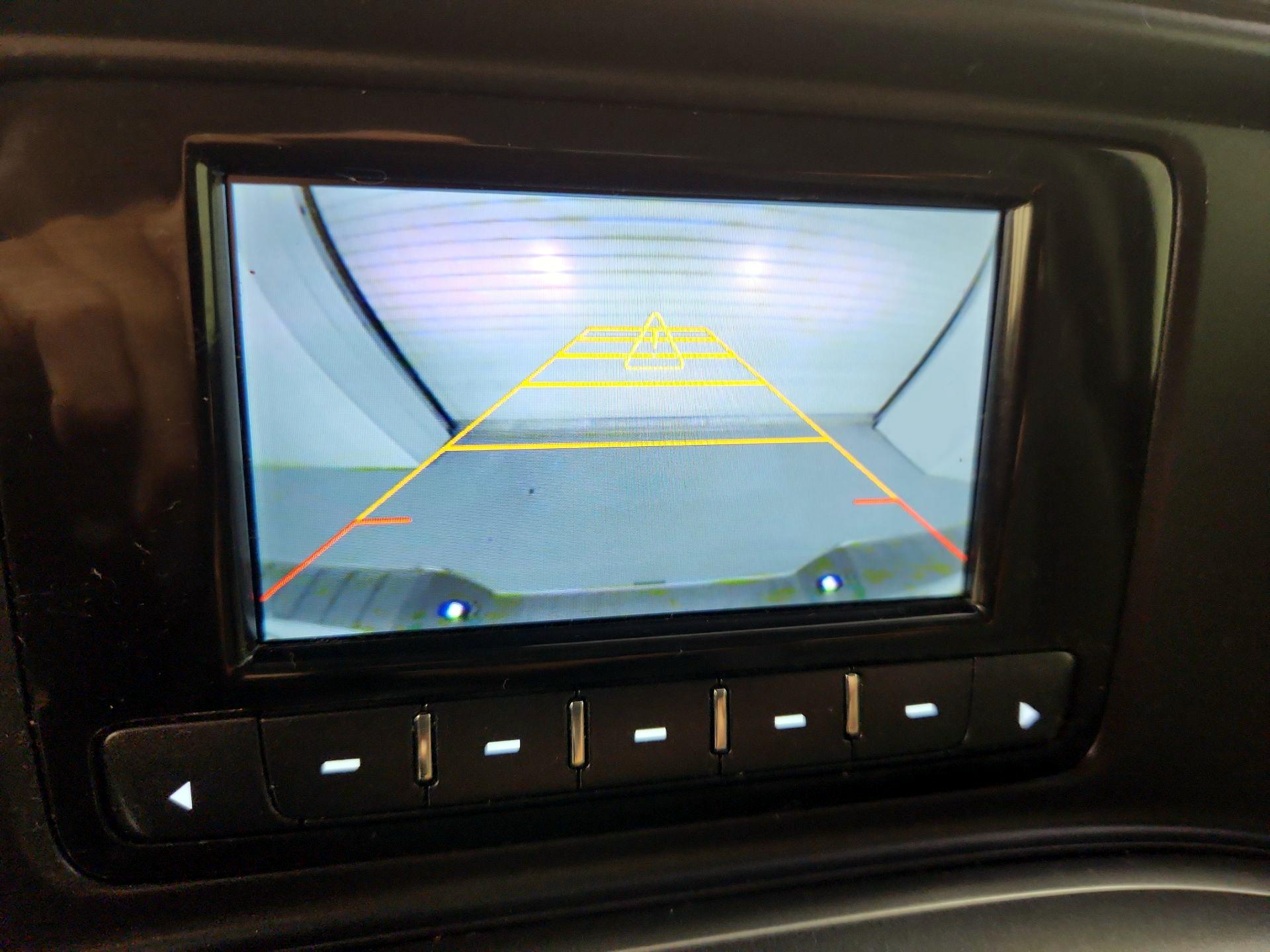 Thumbnail: 2015 Chevrolet Silverado 1500 - 14