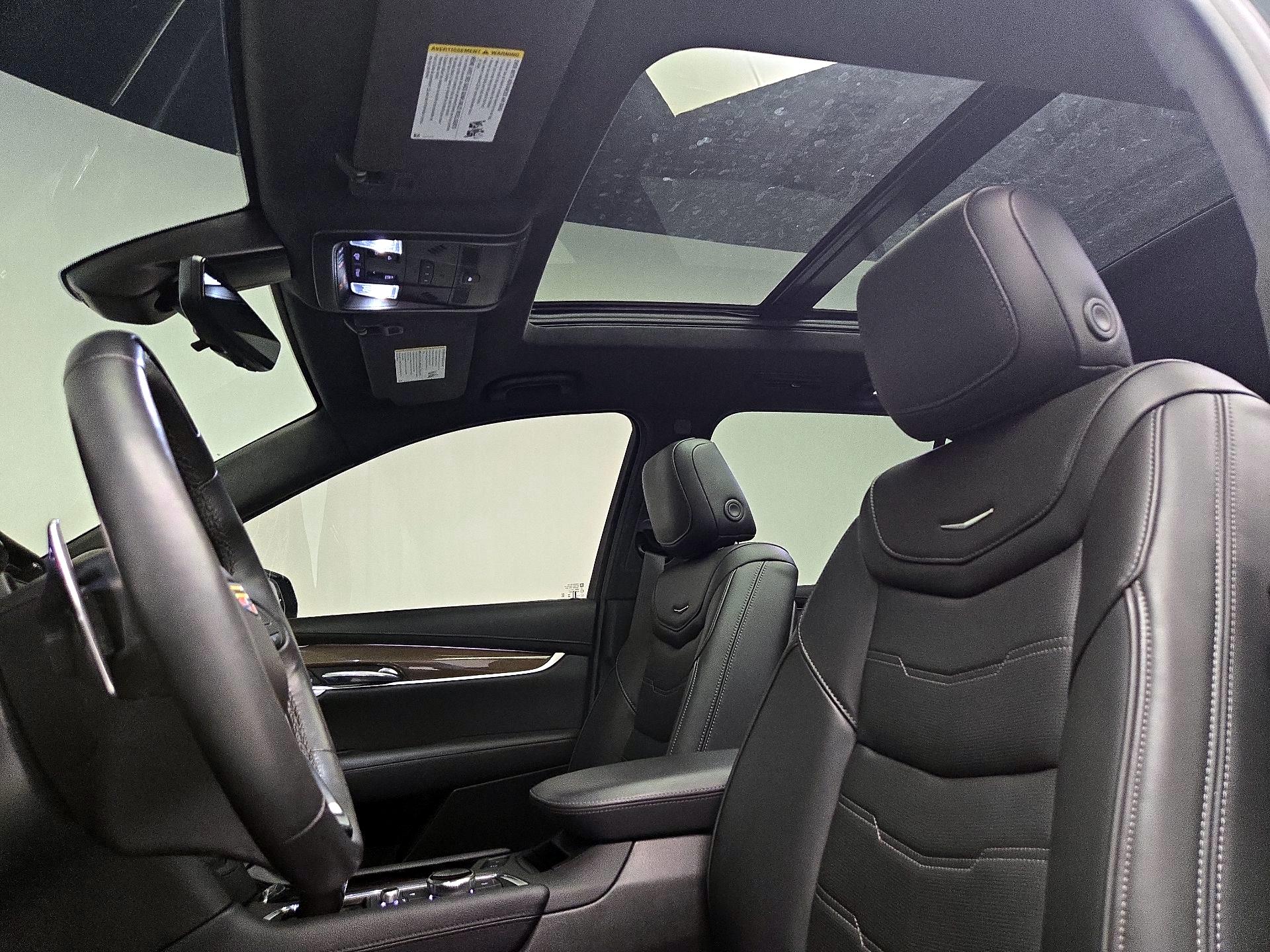 Thumbnail: 2024 Cadillac XT6 - 20