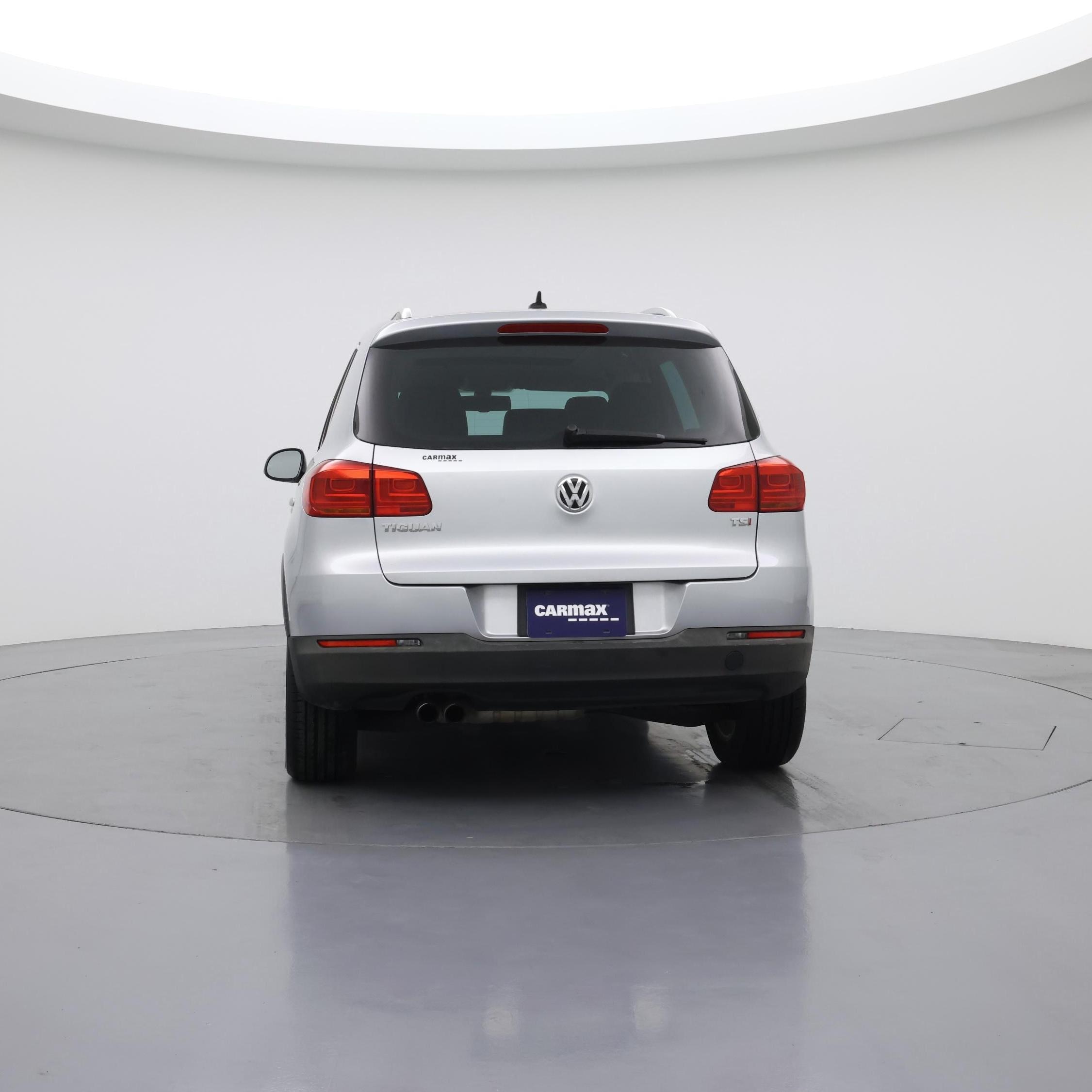 Thumbnail: 2017 Volkswagen Tiguan - 6