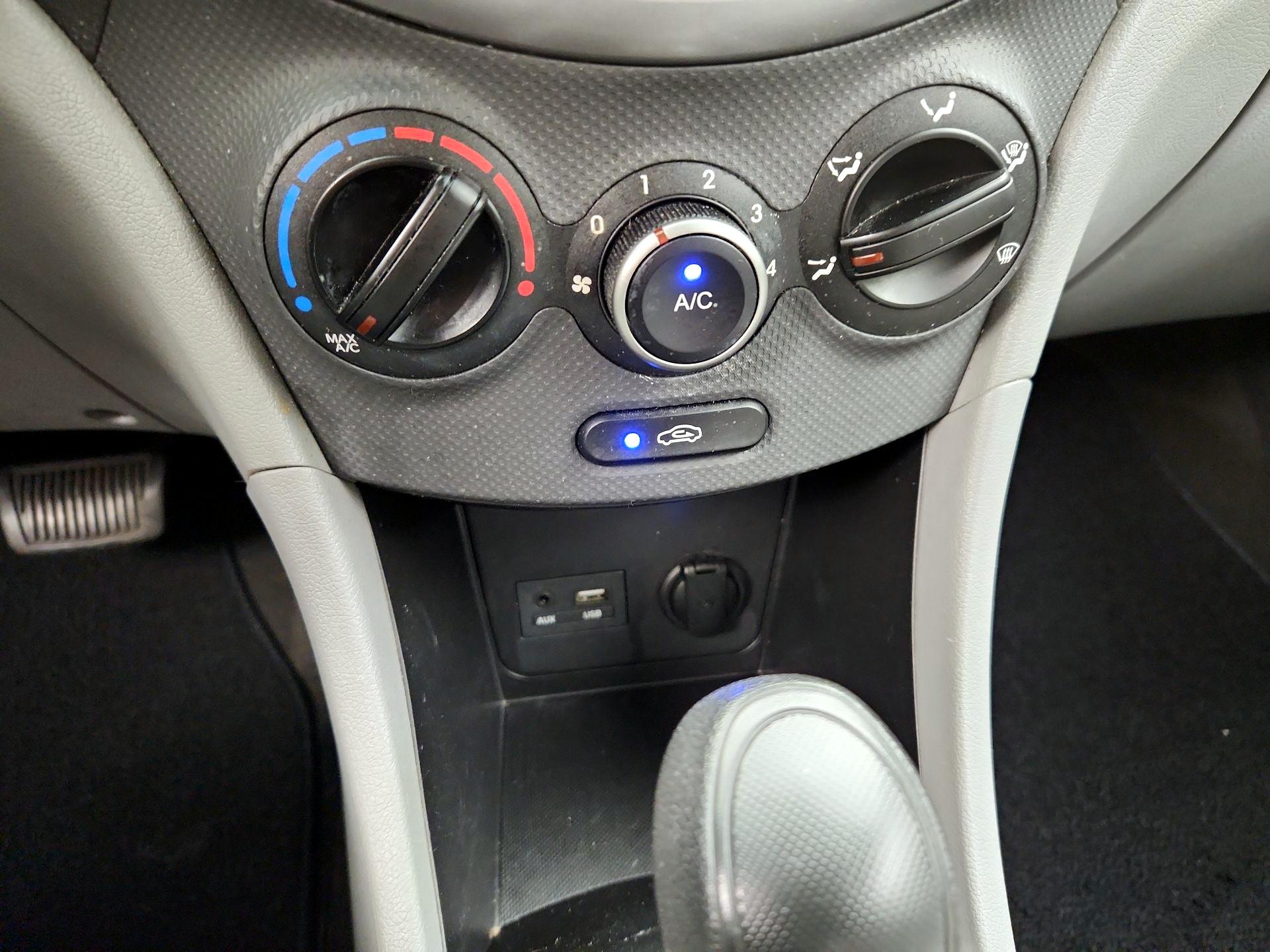 Thumbnail: 2017 Hyundai Accent - 15