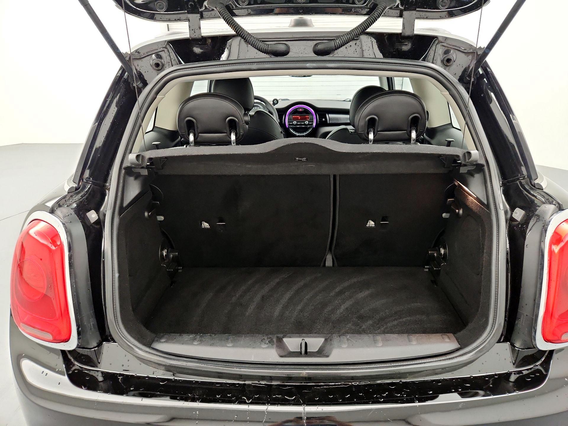 Thumbnail: 2015 MINI Cooper Hardtop - 20