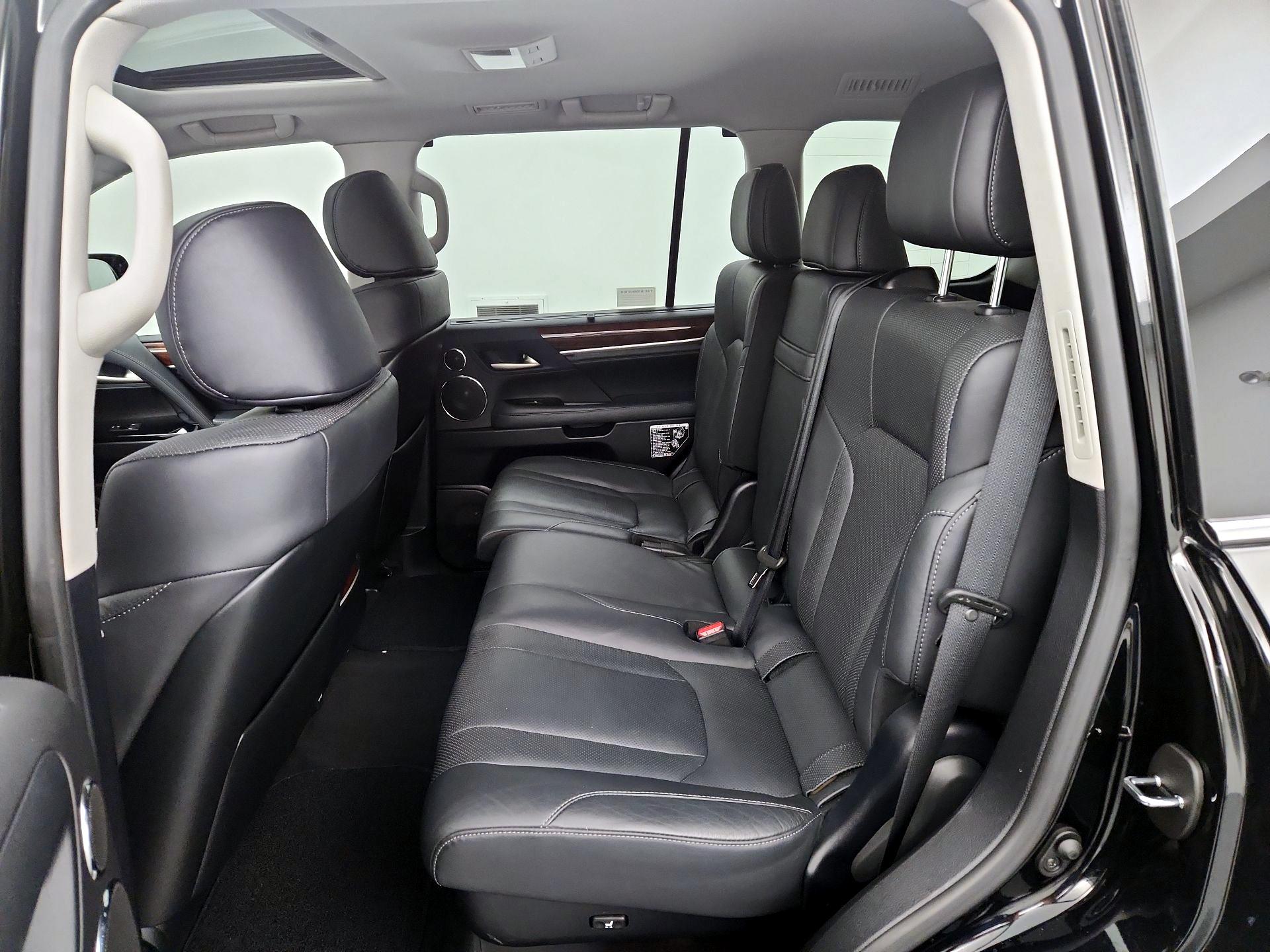 Thumbnail: 2020 Lexus LX - 20