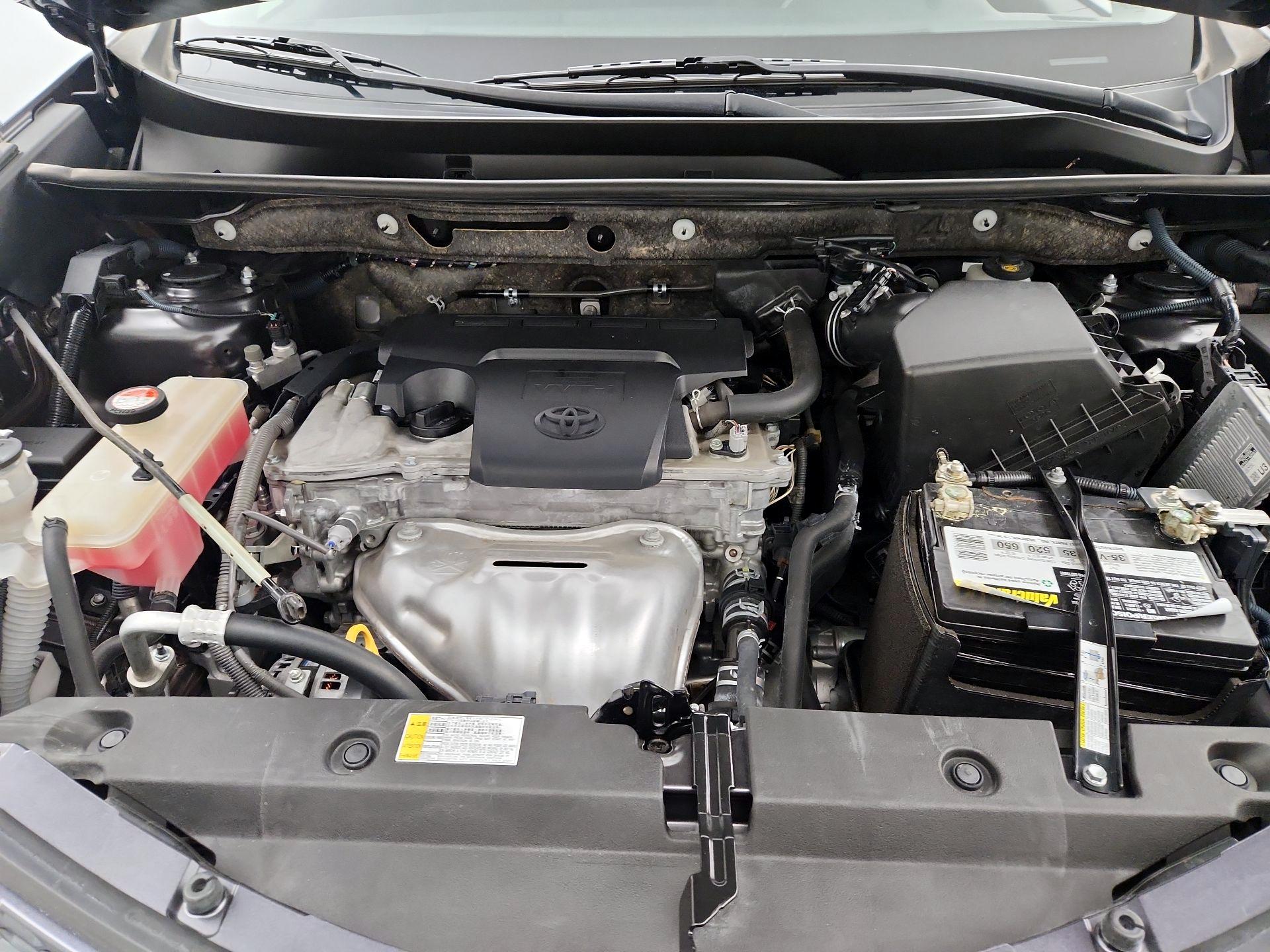 Thumbnail: 2015 Toyota RAV4 - 20
