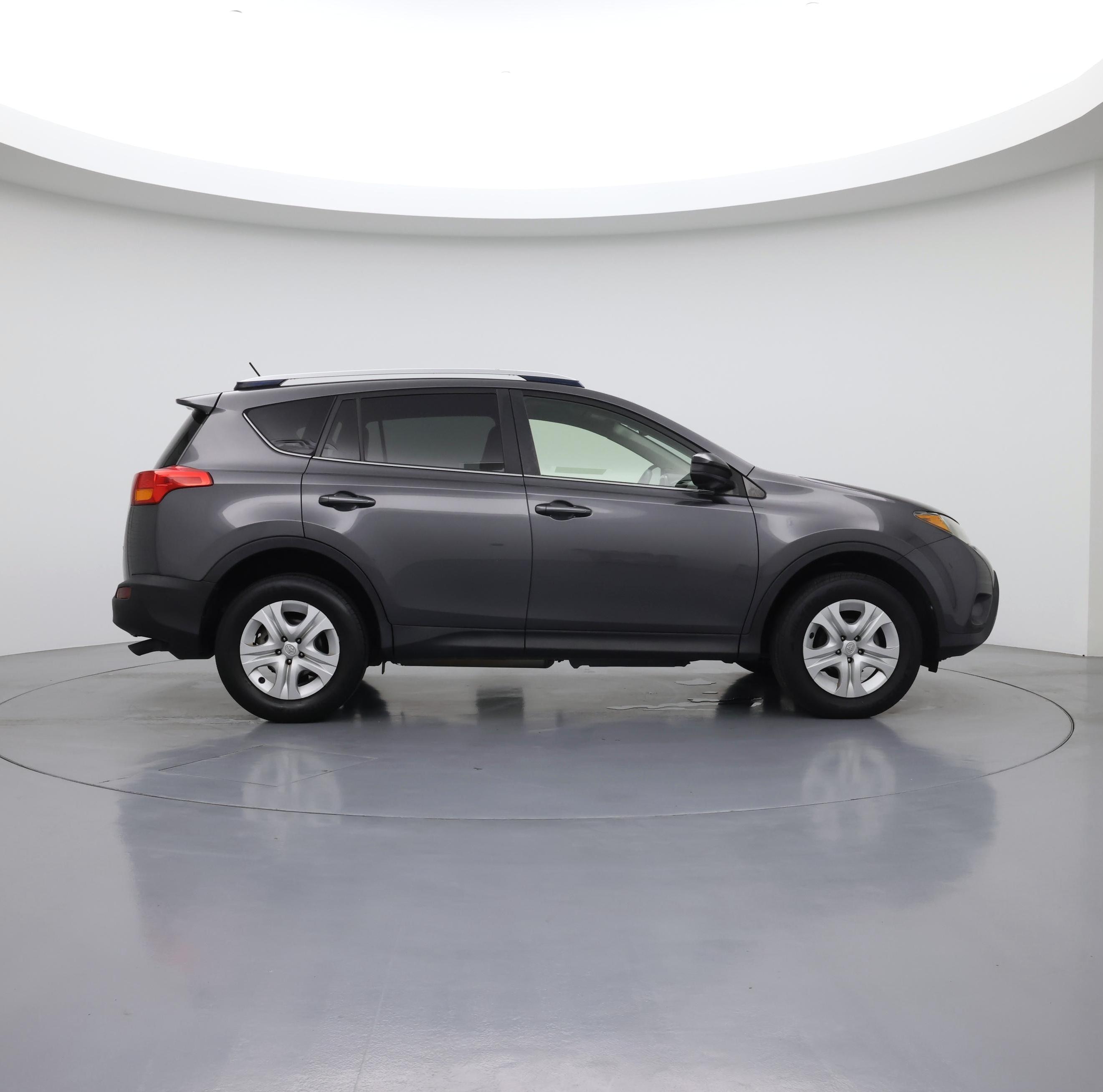 Thumbnail: 2015 Toyota RAV4 - 7