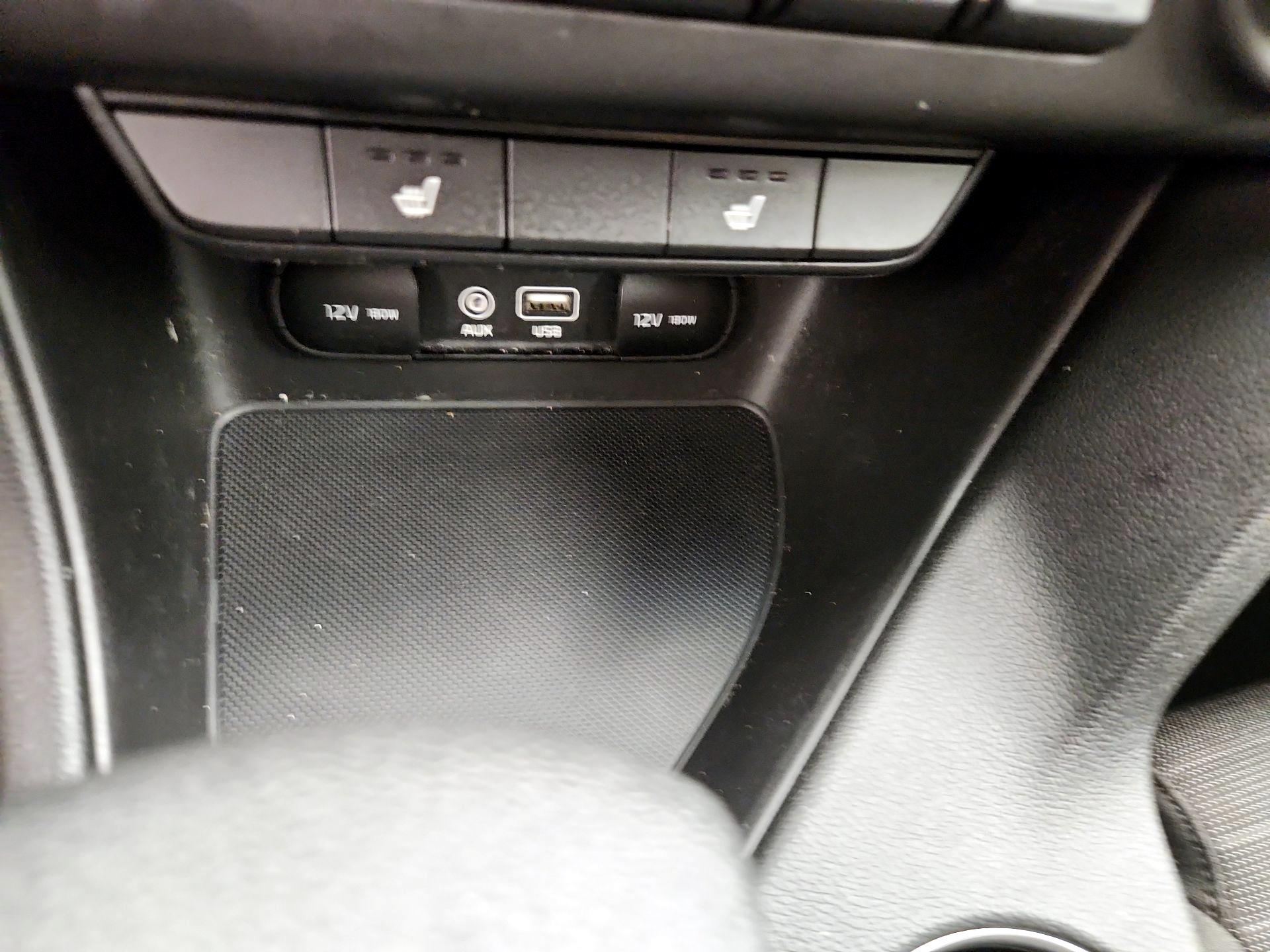Thumbnail: 2019 Kia Sportage - 17