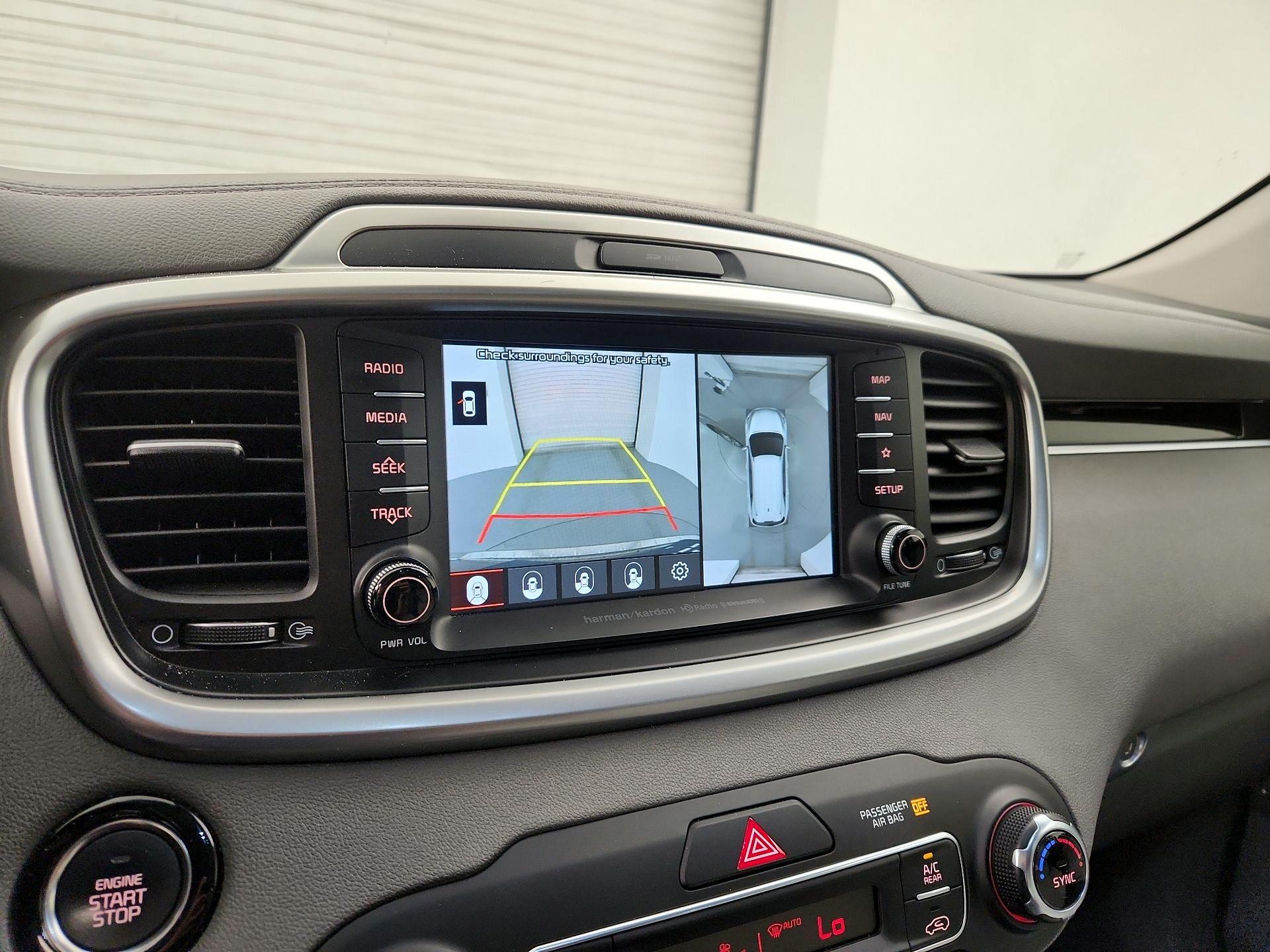 Thumbnail: 2019 Kia Sorento - 15