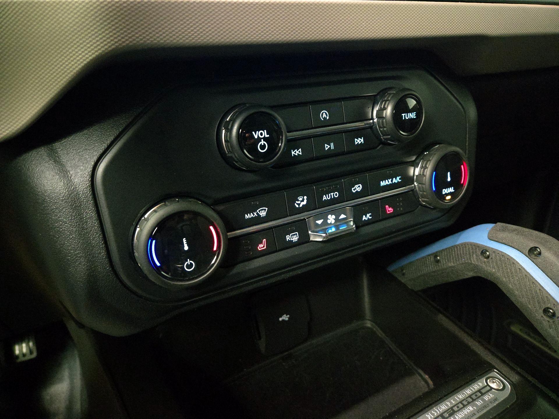 Thumbnail: 2022 Ford Bronco - 17