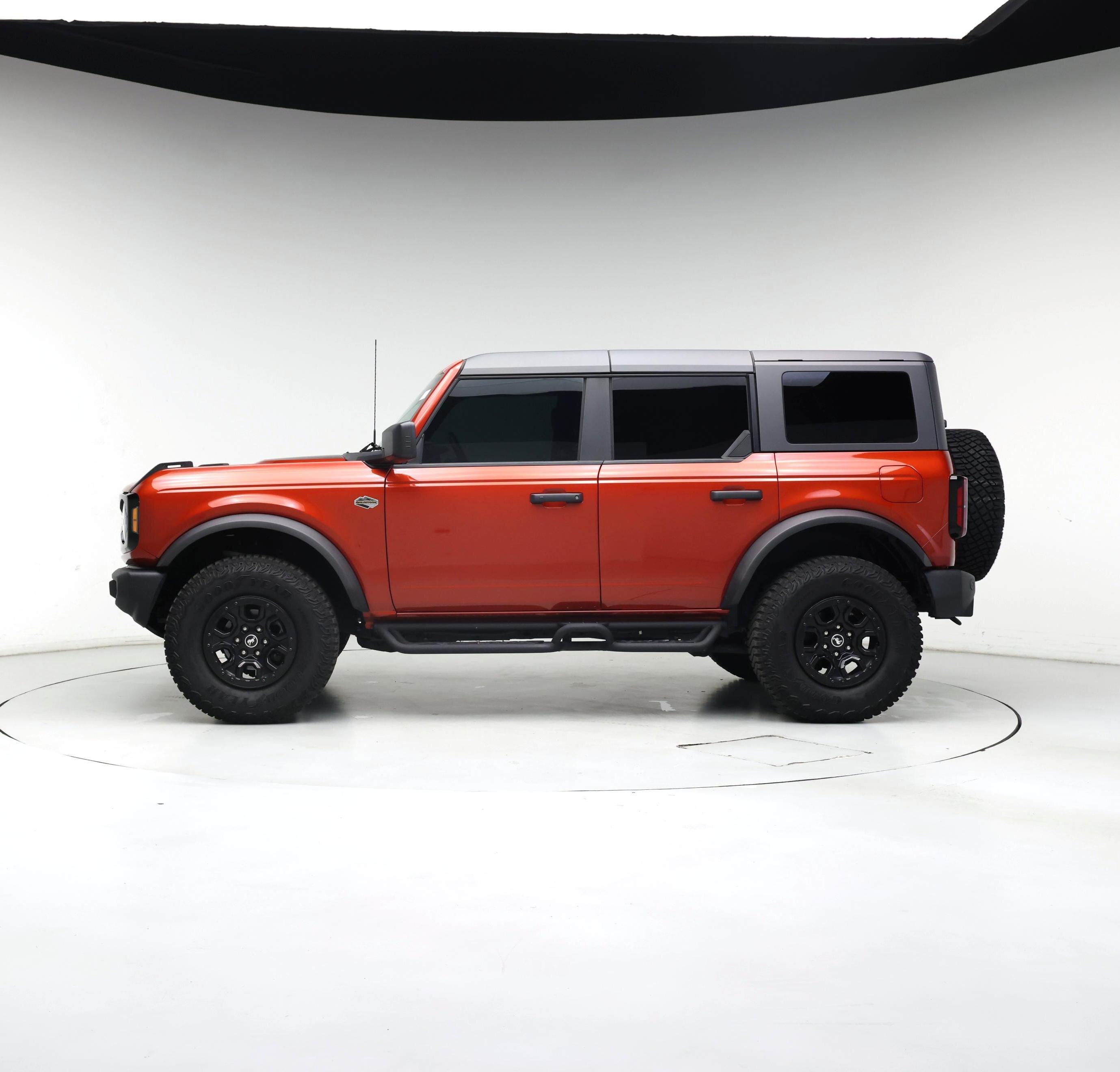 Thumbnail: 2022 Ford Bronco - 3