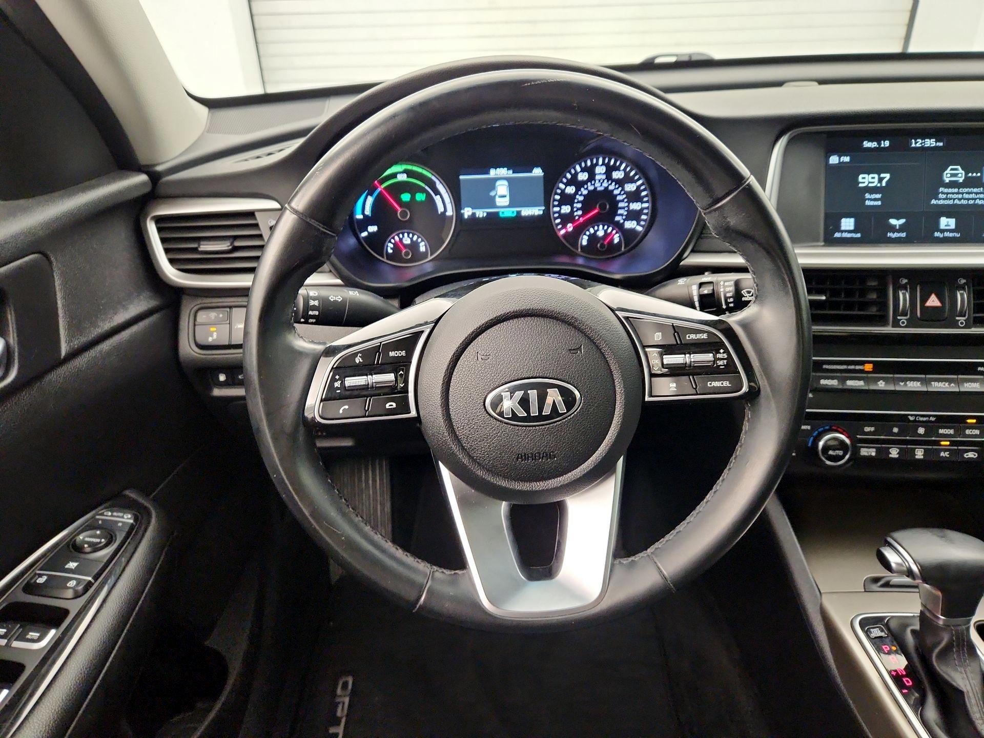 Thumbnail: 2020 Kia Optima - 10