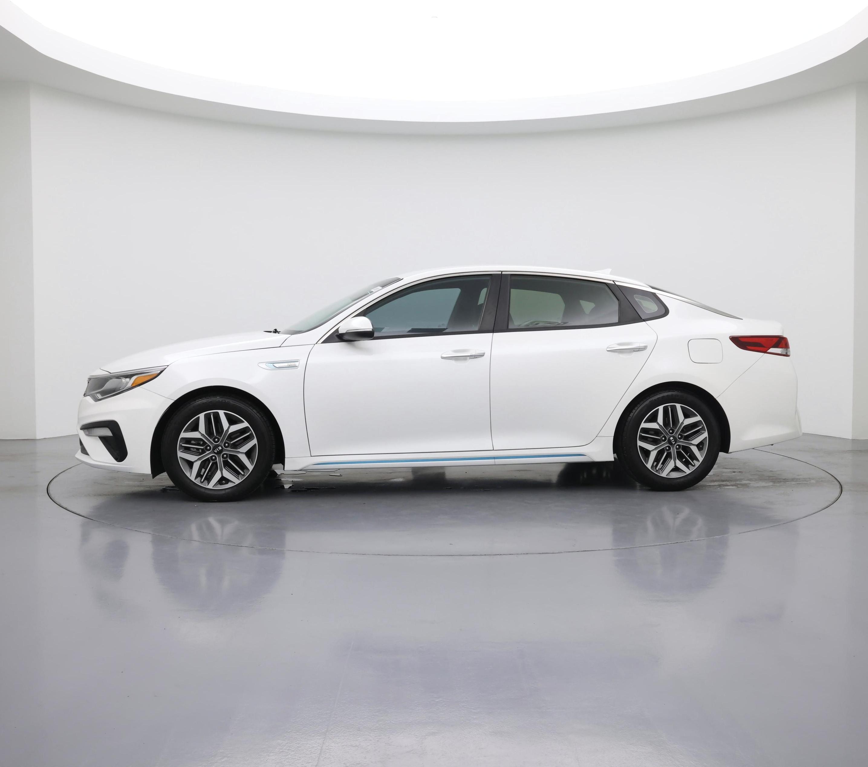 Thumbnail: 2020 Kia Optima - 3
