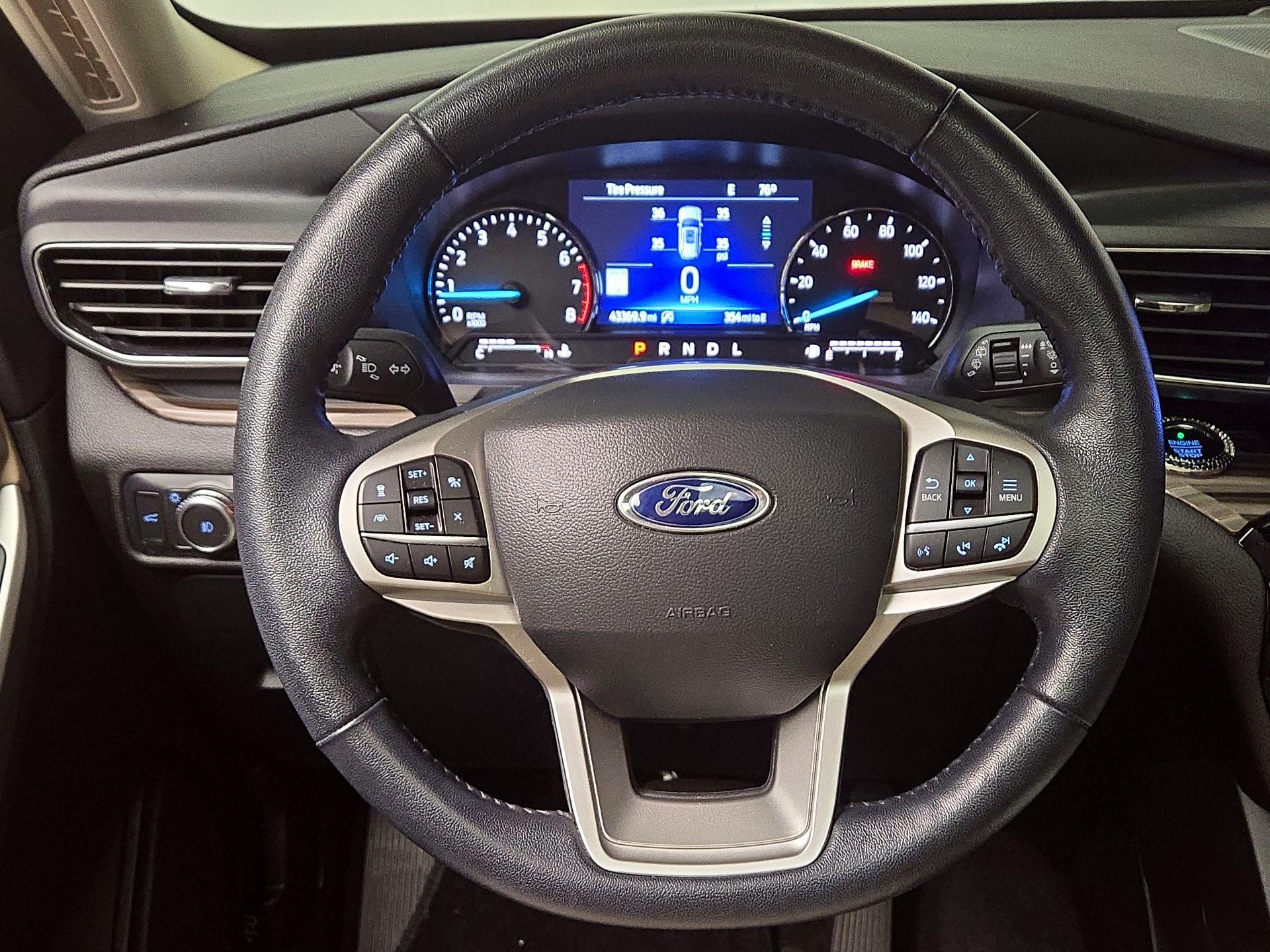 Thumbnail: 2021 Ford Explorer - 10