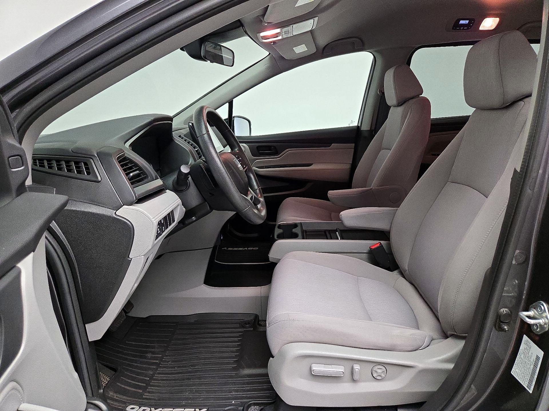 Thumbnail: 2022 Honda Odyssey - 11