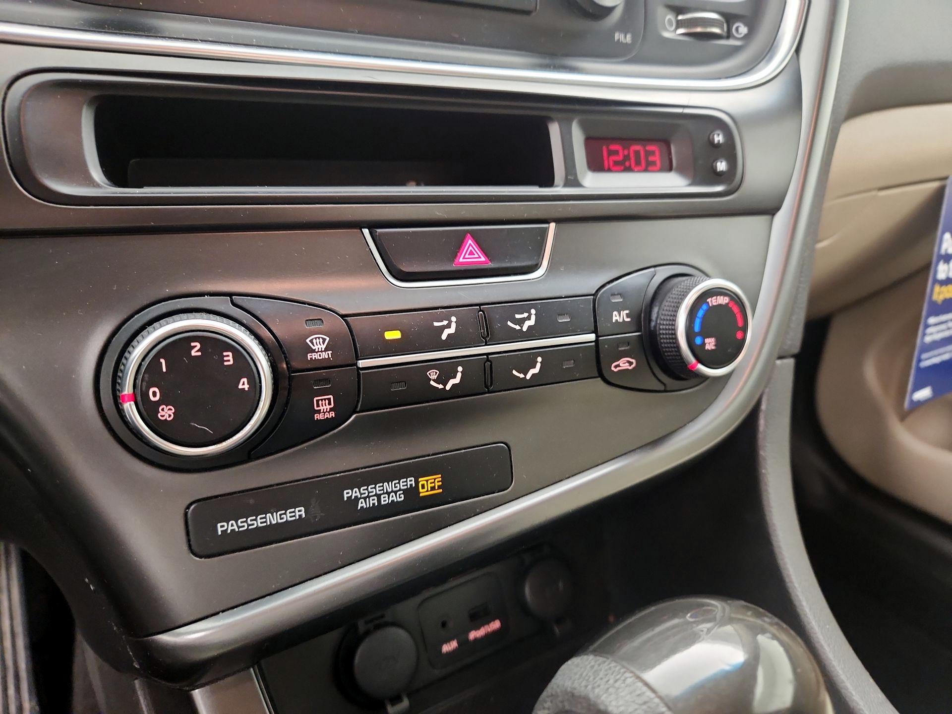 Thumbnail: 2014 Kia Optima - 15
