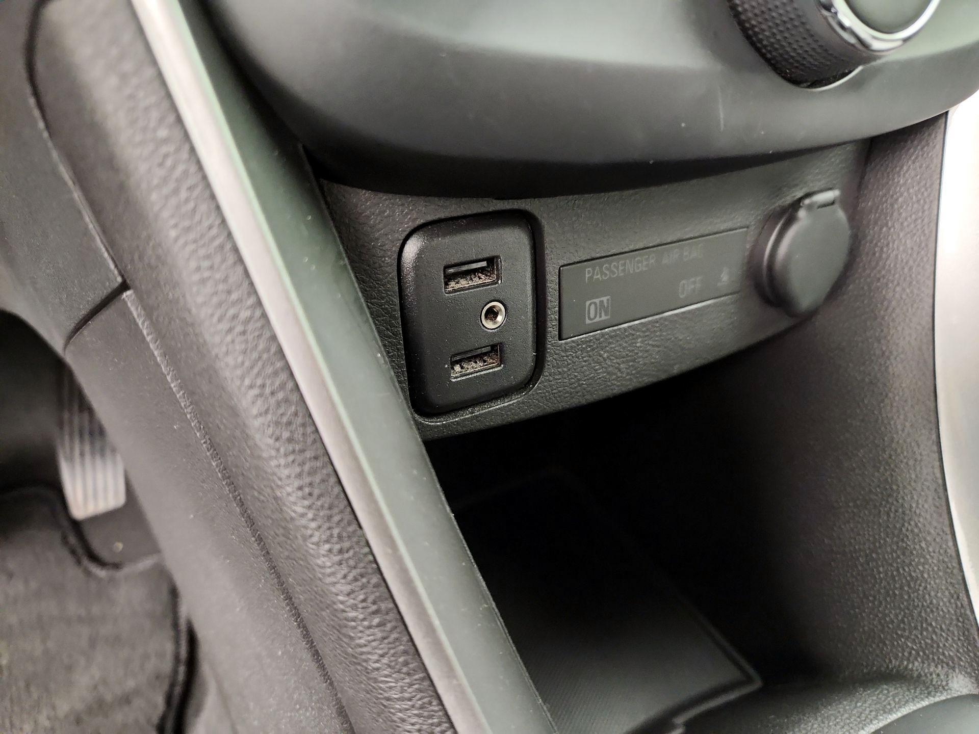 Thumbnail: 2017 Chevrolet Trax - 18