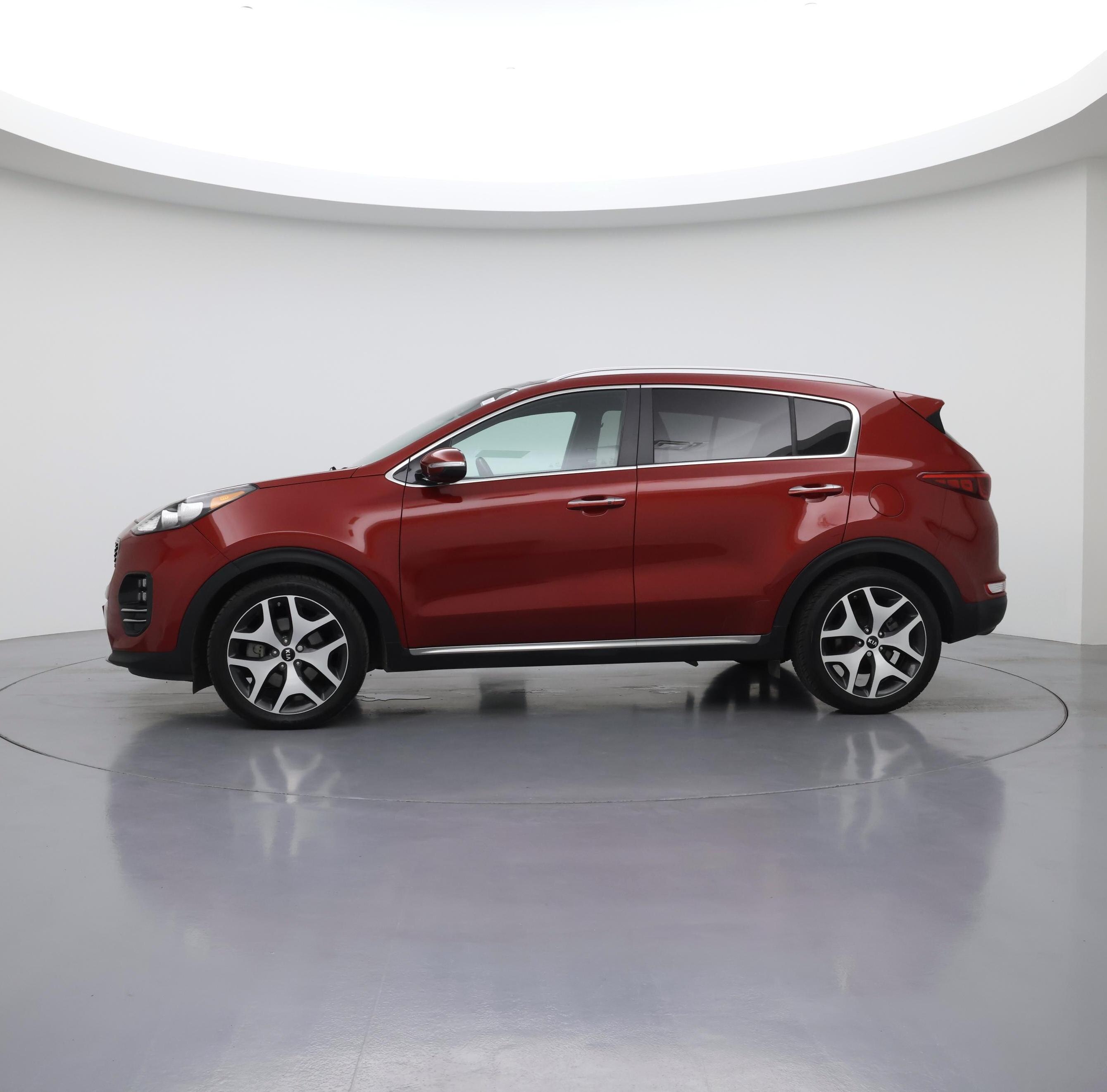 Thumbnail: 2017 Kia Sportage - 3