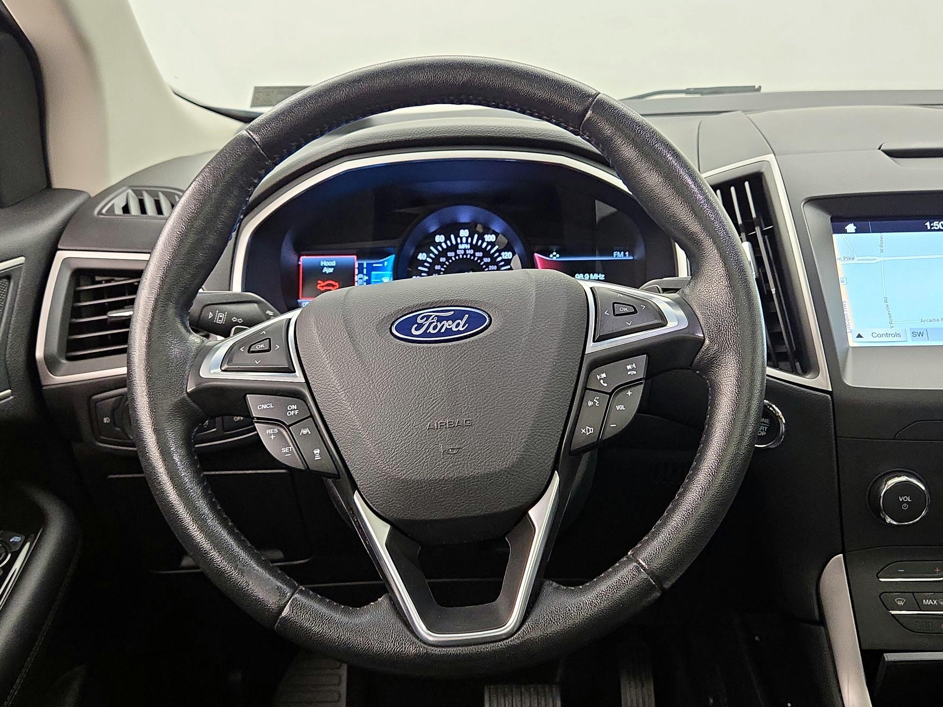 Thumbnail: 2019 Ford Edge - 10