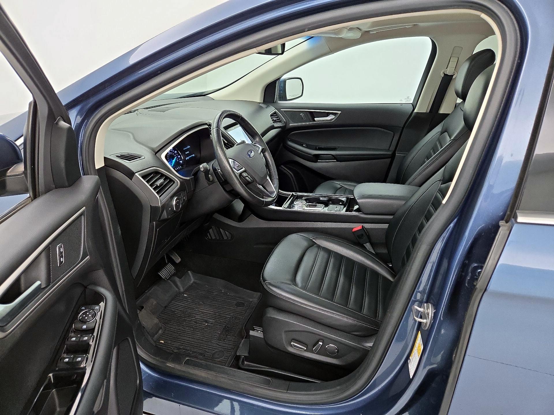 Thumbnail: 2019 Ford Edge - 11