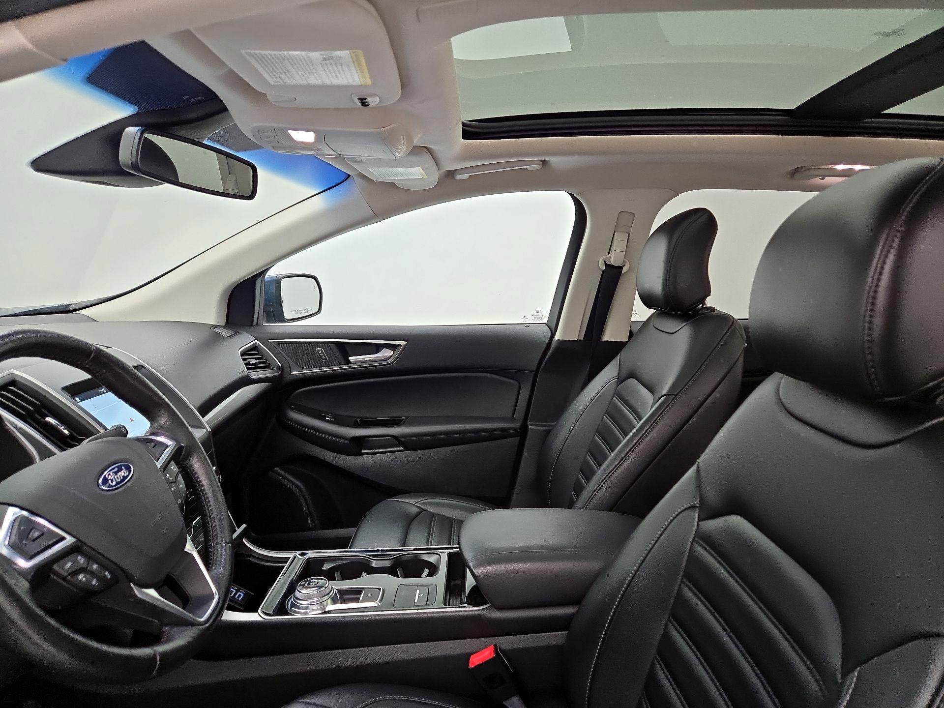 Thumbnail: 2019 Ford Edge - 20