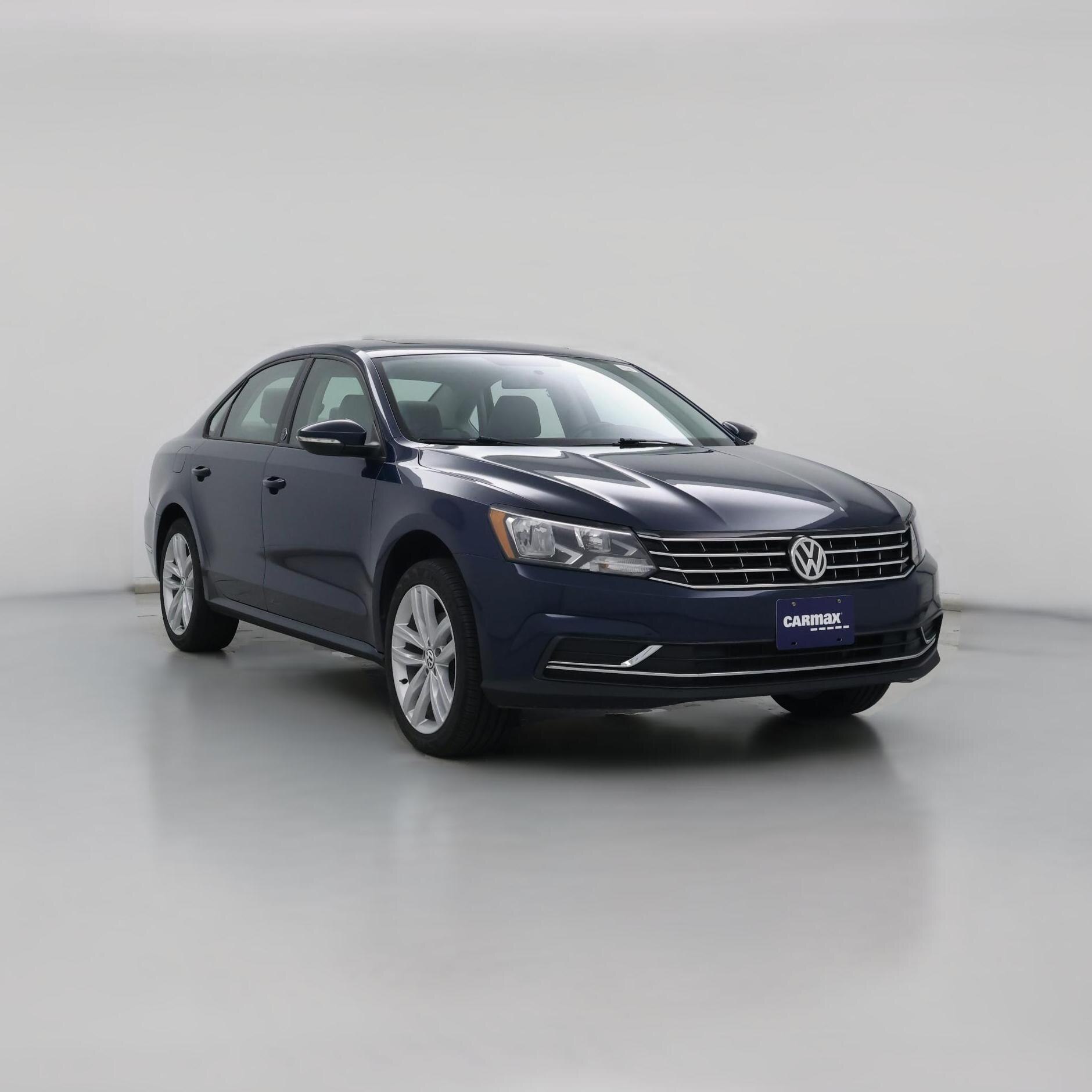 Thumbnail: 2019 Volkswagen Passat - 1