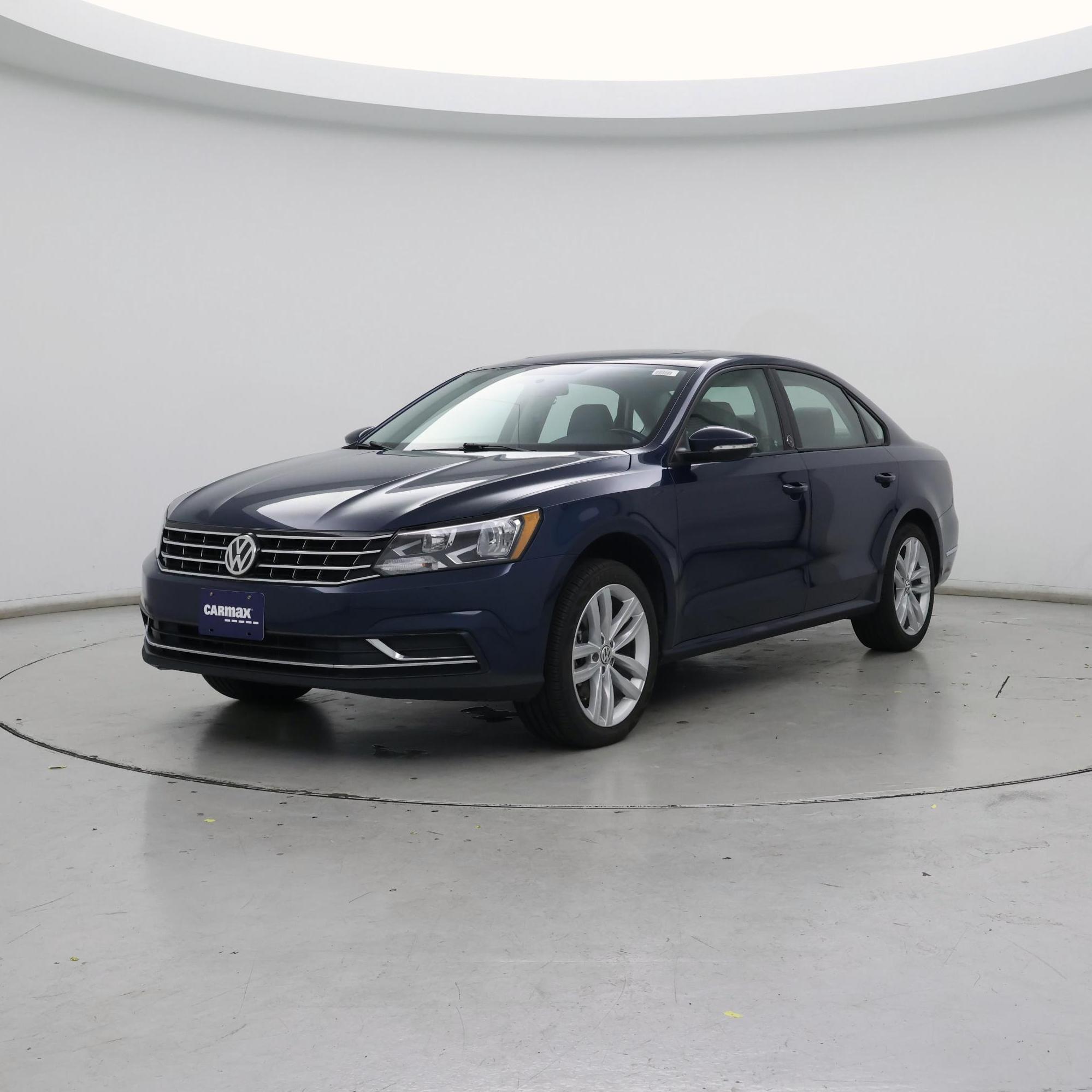Thumbnail: 2019 Volkswagen Passat - 4