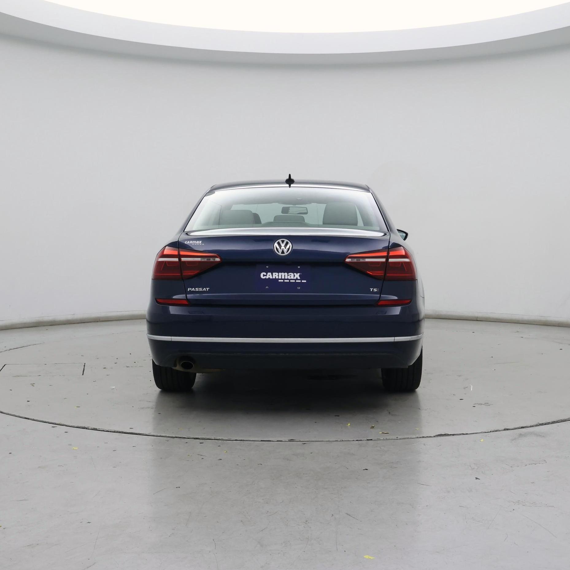 Thumbnail: 2019 Volkswagen Passat - 6