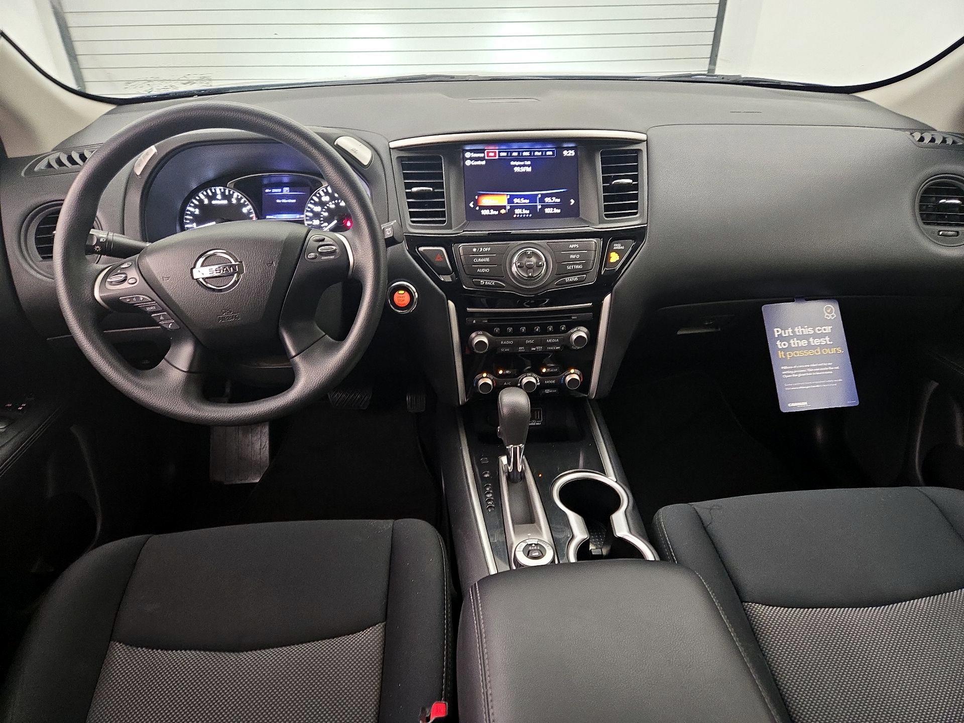 Thumbnail: 2018 Nissan Pathfinder - 9