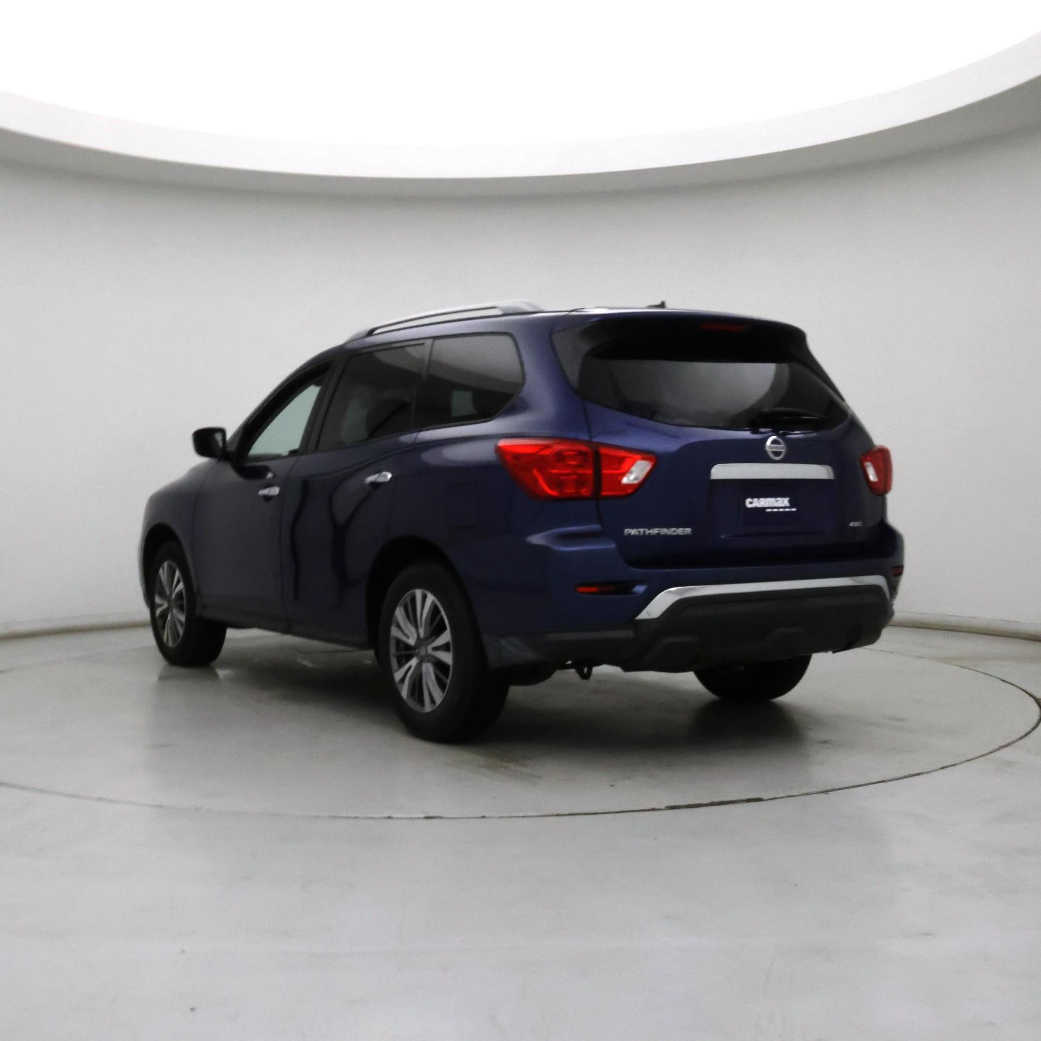Thumbnail: 2018 Nissan Pathfinder - 2