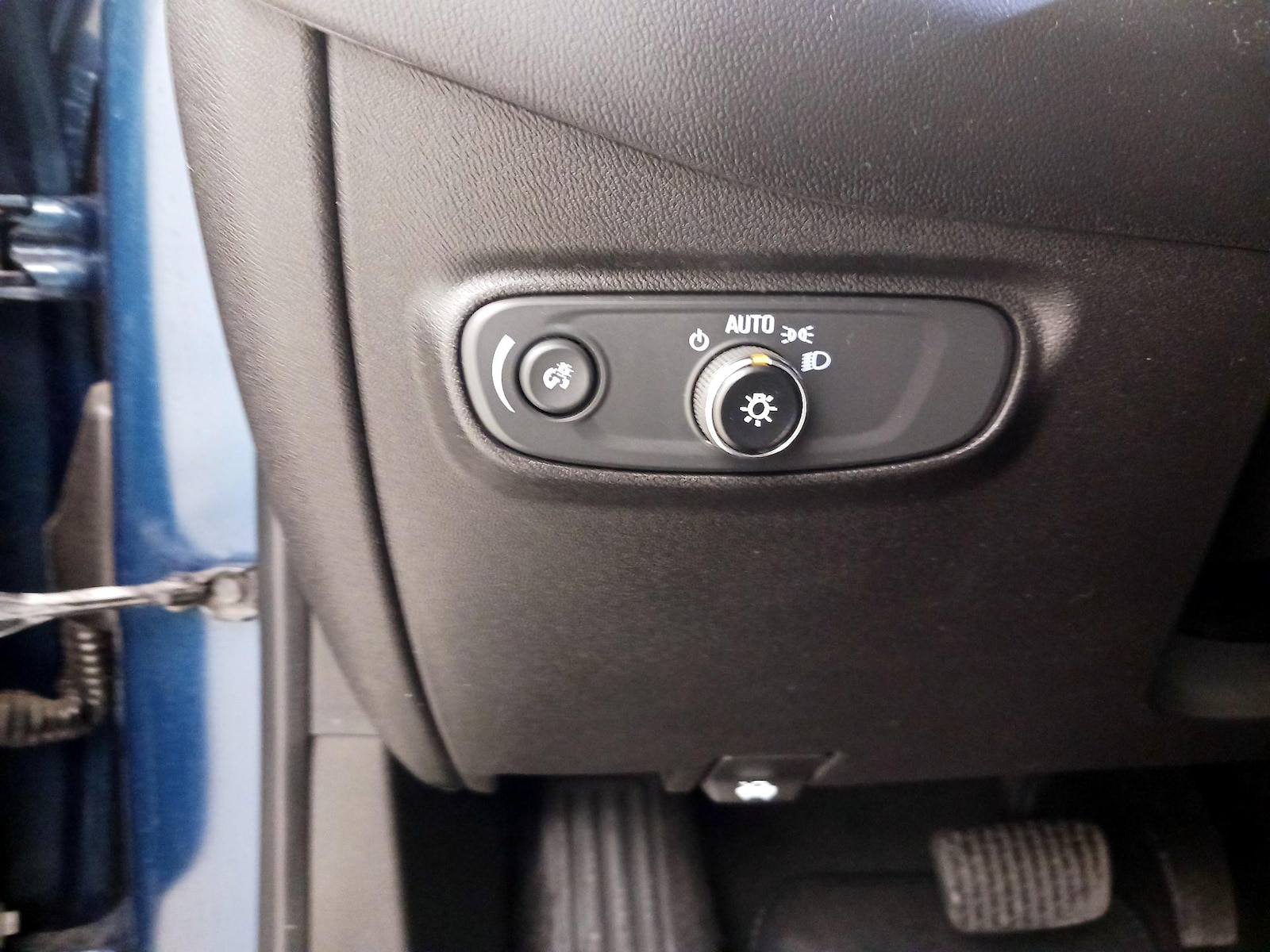 2021 Chevrolet Equinox LT - Photo 14