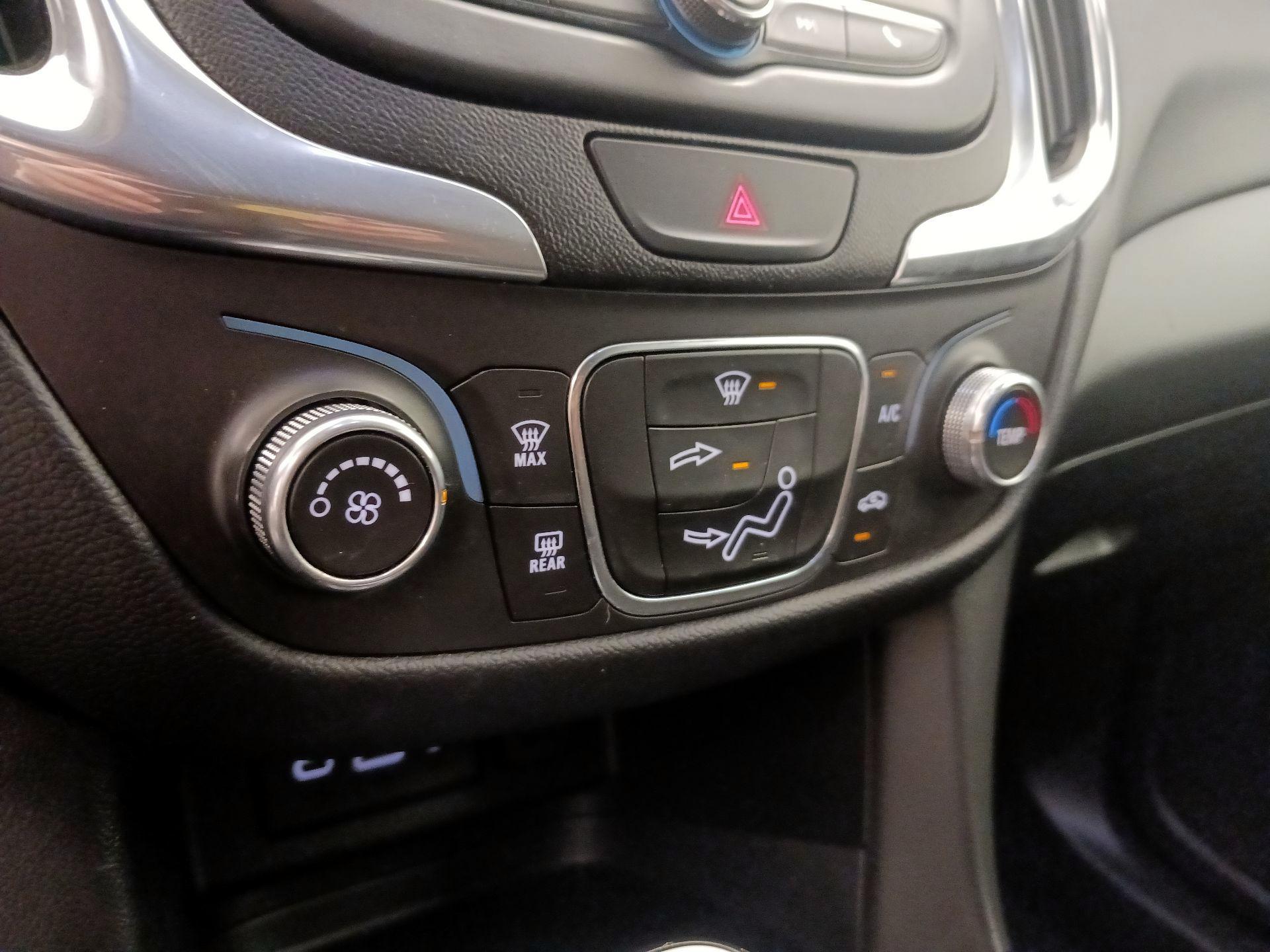 Thumbnail: 2021 Chevrolet Equinox - 16