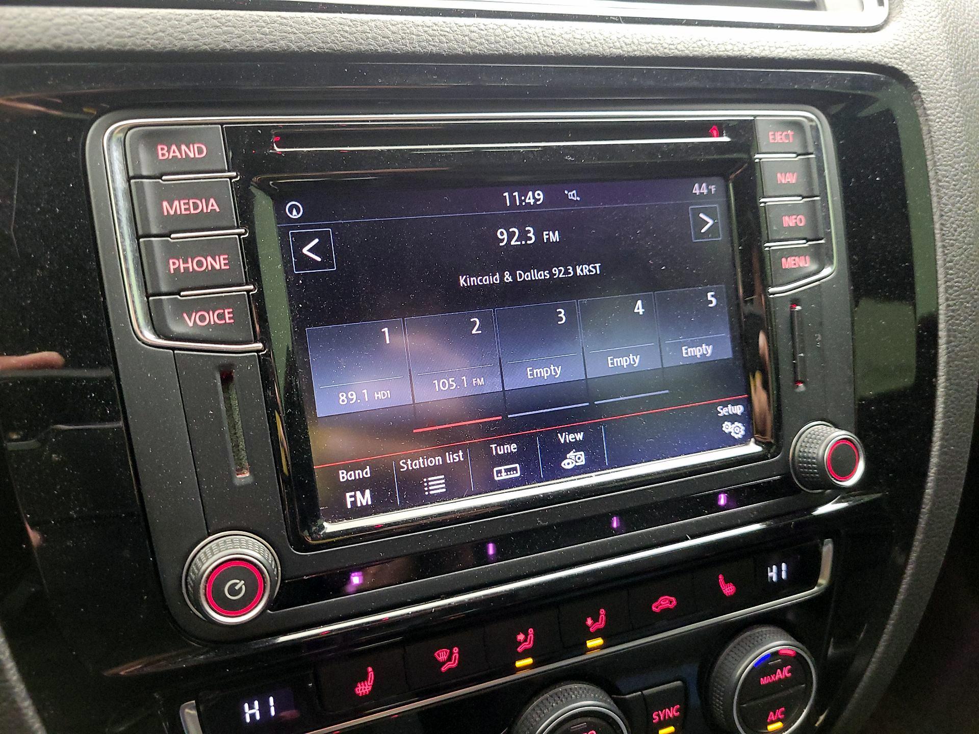 Thumbnail: 2017 Volkswagen Jetta - 16