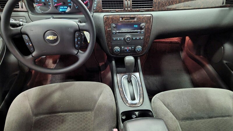 2015 Chevrolet Impala LT 9