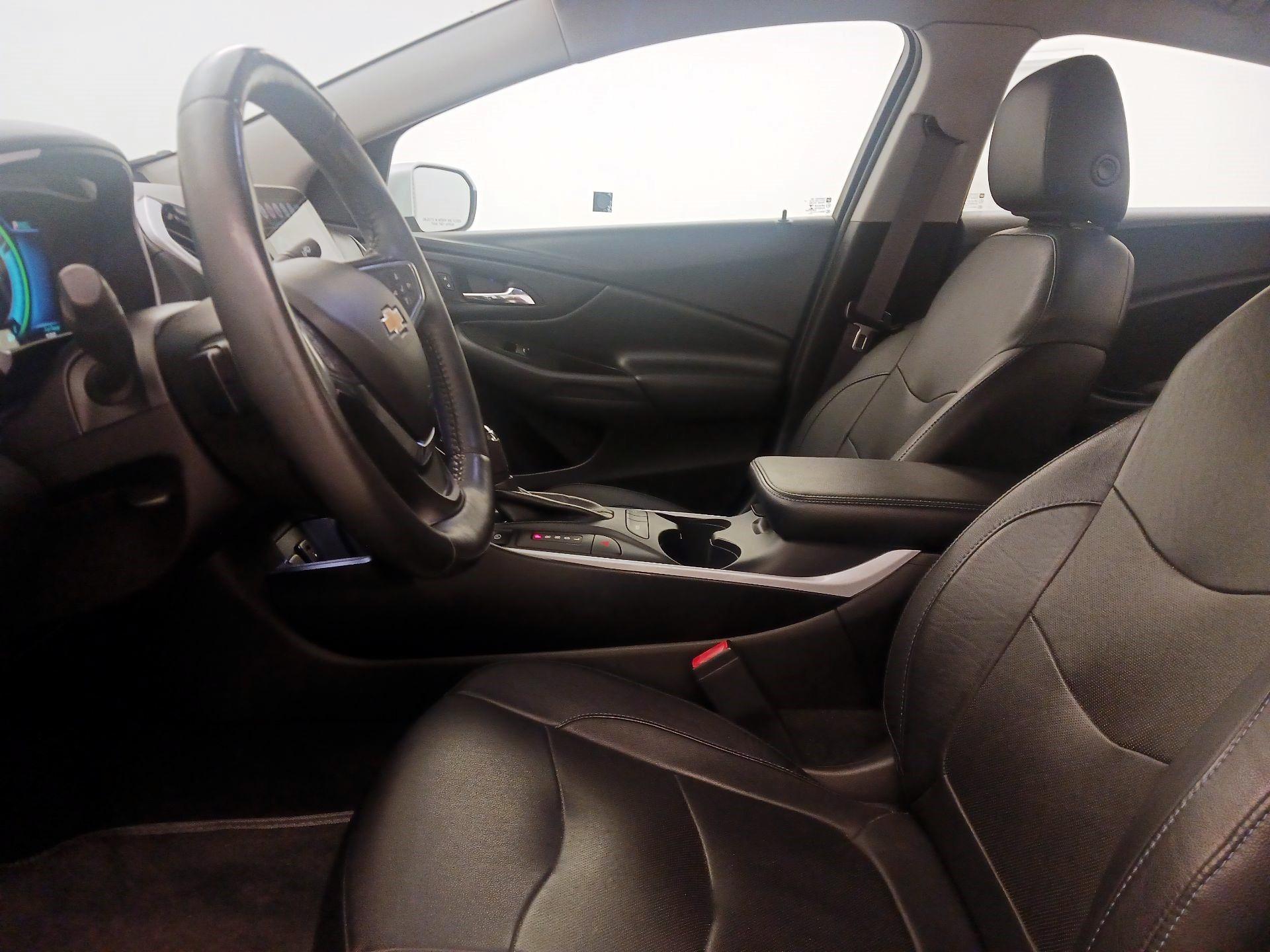 Thumbnail: 2017 Chevrolet Volt - 11