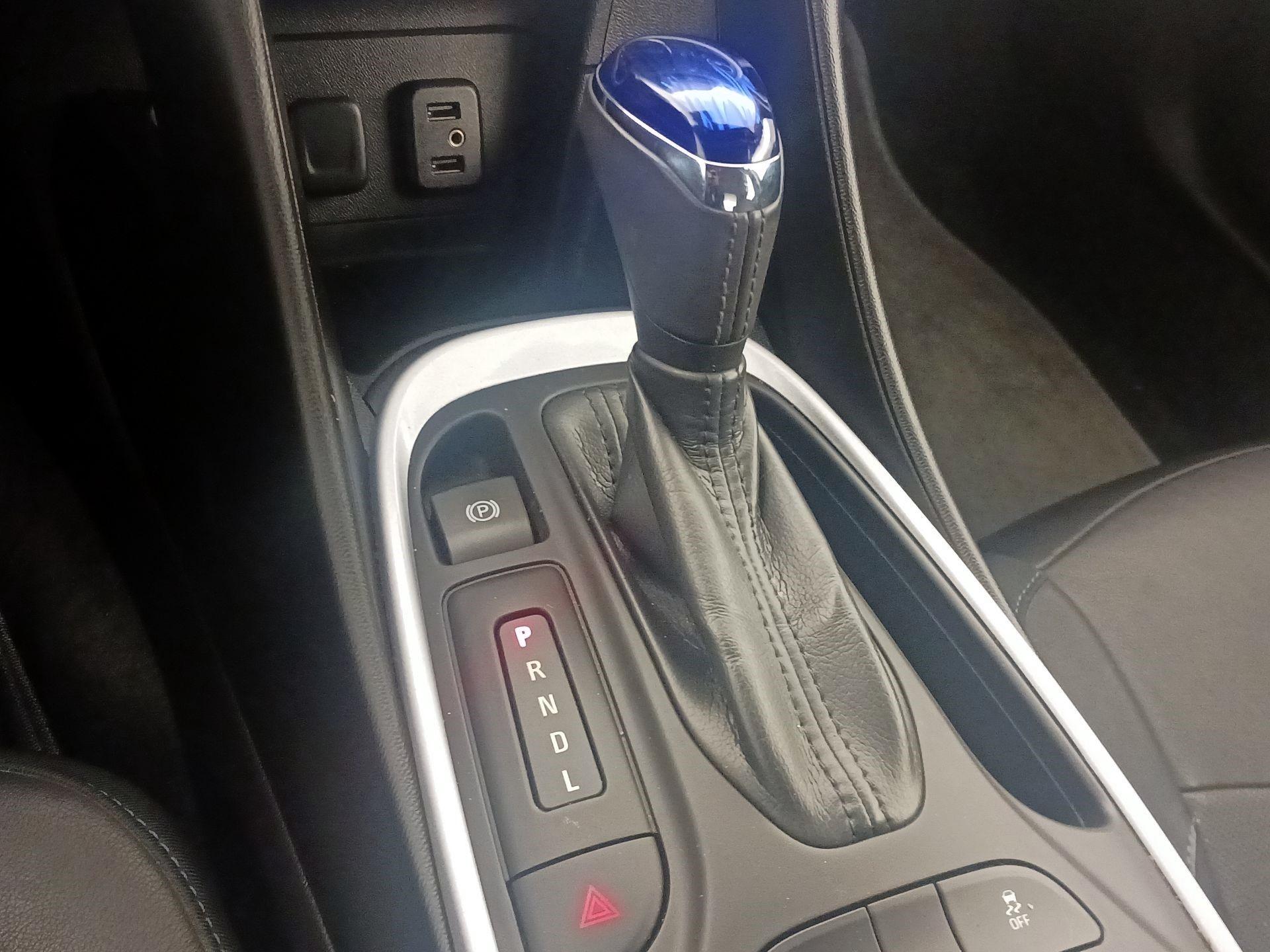 Thumbnail: 2017 Chevrolet Volt - 17