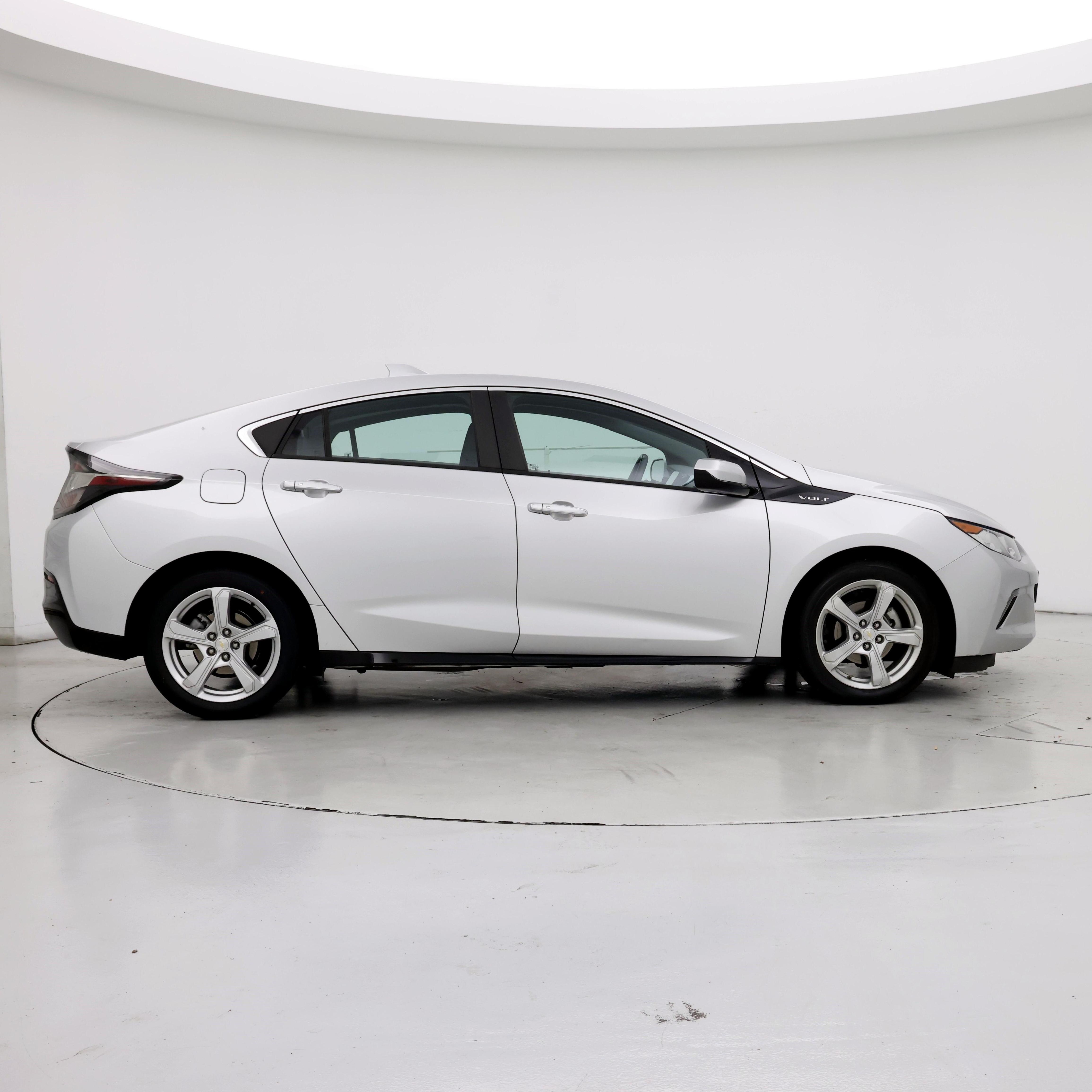 Thumbnail: 2017 Chevrolet Volt - 7