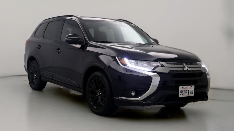 2019 Mitsubishi Outlander LE Hero Image