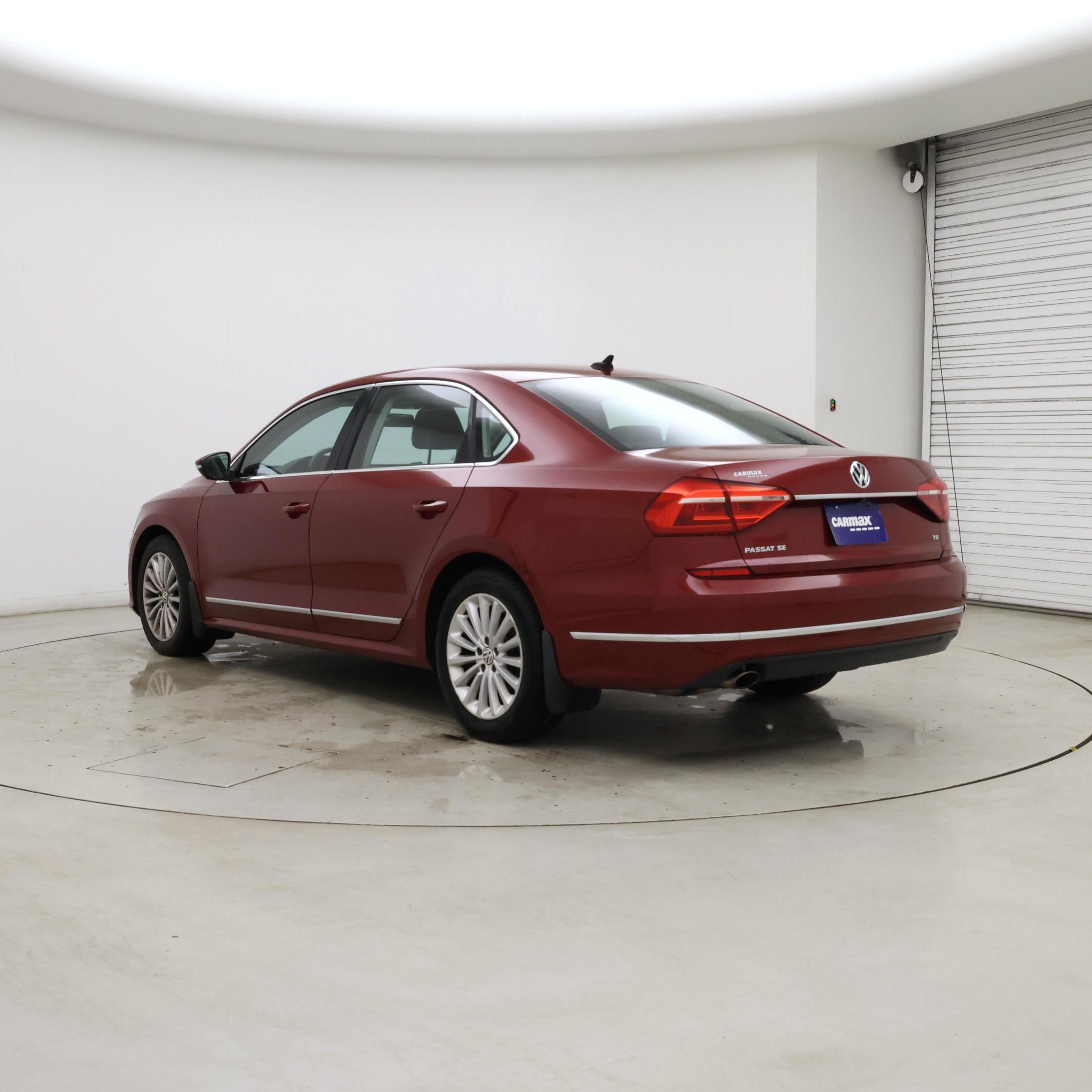 Thumbnail: 2016 Volkswagen Passat - 2