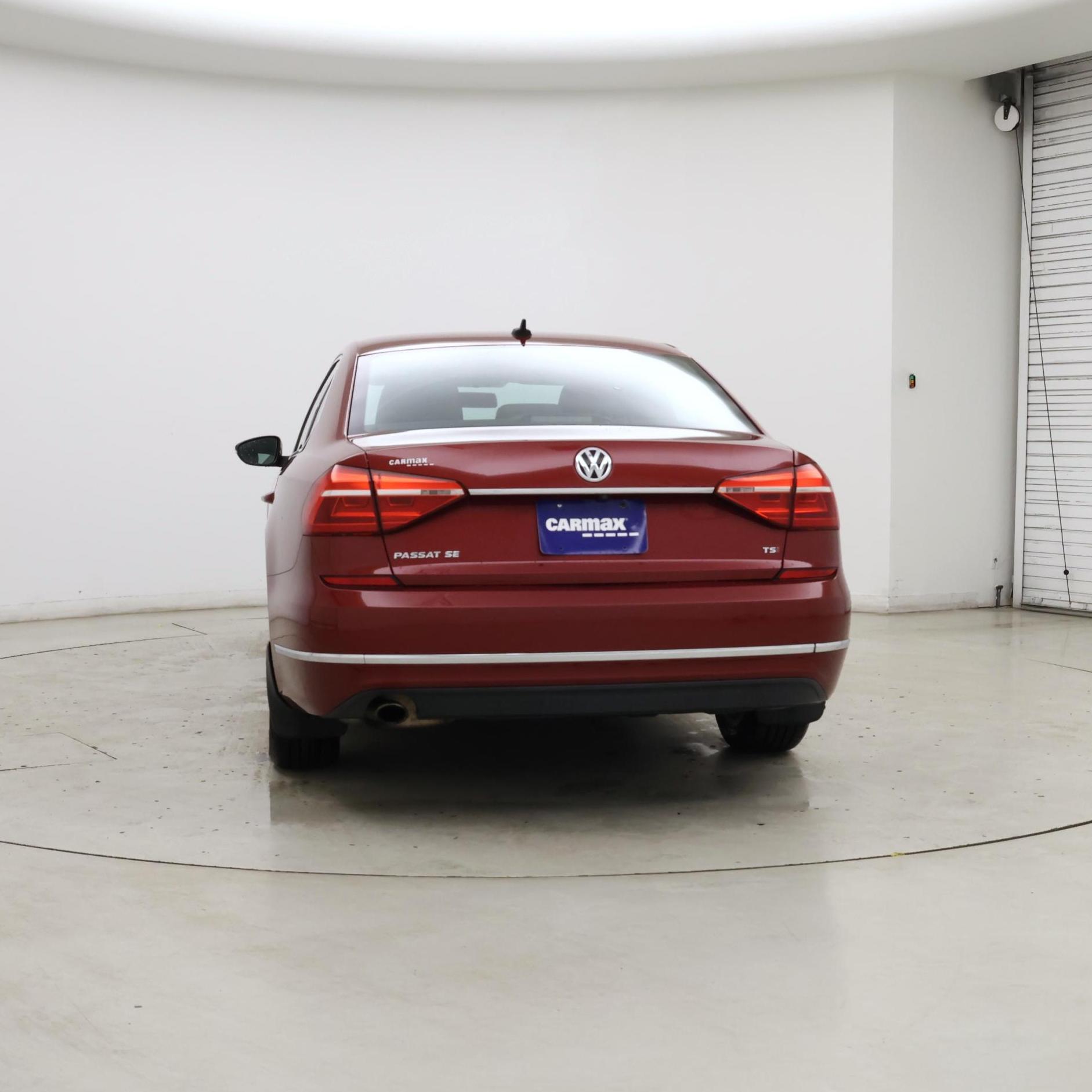 Thumbnail: 2016 Volkswagen Passat - 6