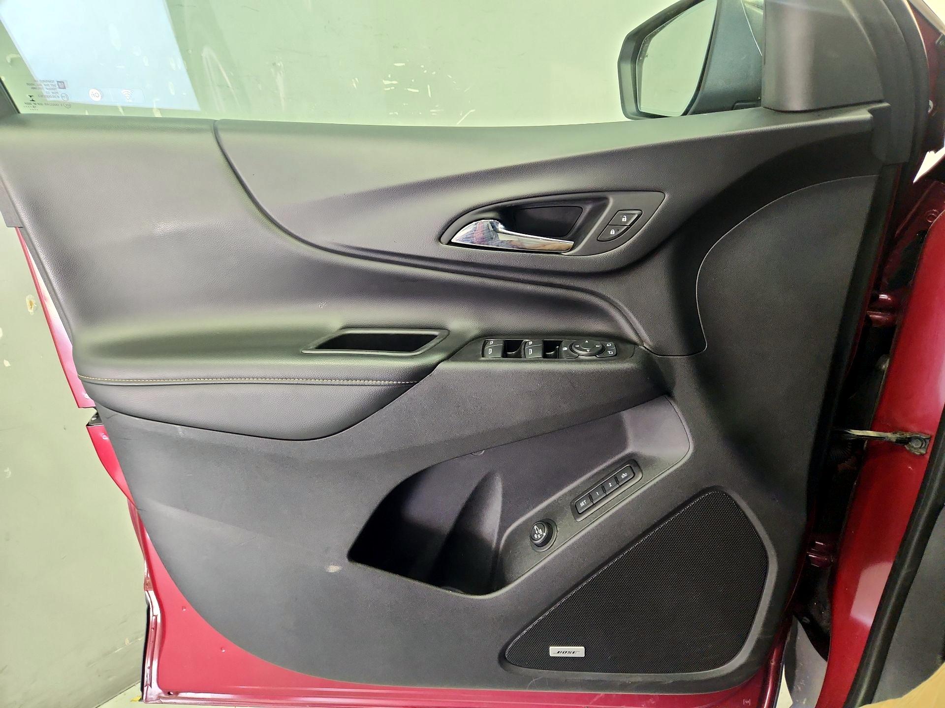Thumbnail: 2019 Chevrolet Equinox - 12