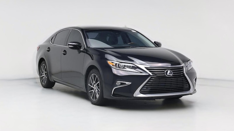 2017 Lexus ES 350 Hero Image