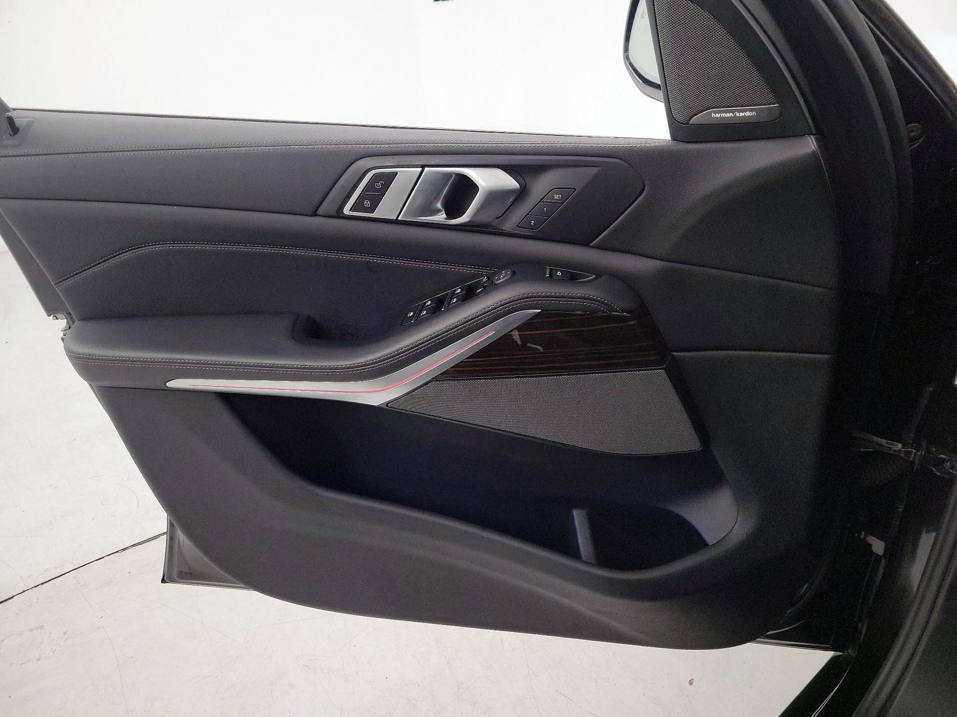 Thumbnail: 2020 BMW X5 - 12