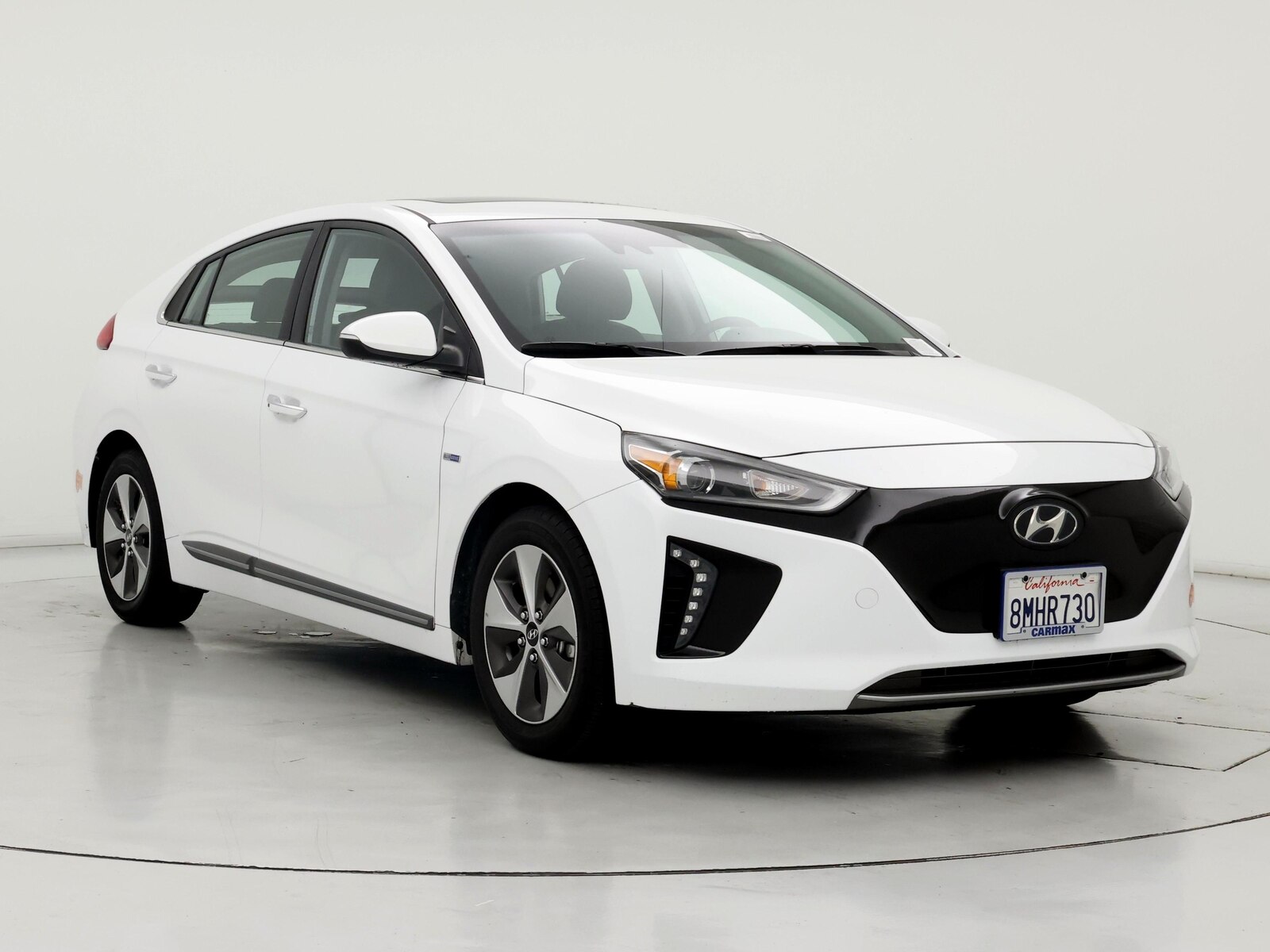 Used 2019 Hyundai Ioniq Limited with VIN KMHC05LHXKU050066 for sale in Kenosha, WI